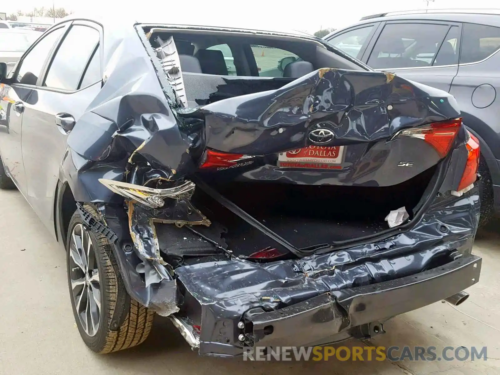 9 Photograph of a damaged car 5YFBURHE7KP903627 TOYOTA COROLLA 2019