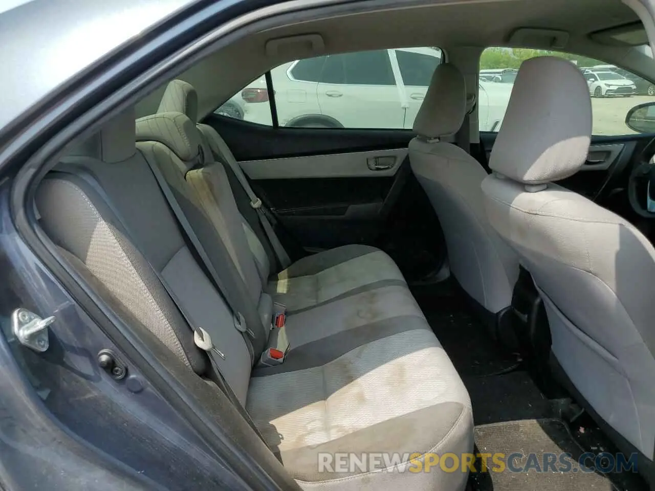 10 Photograph of a damaged car 5YFBURHE7KP903854 TOYOTA COROLLA 2019