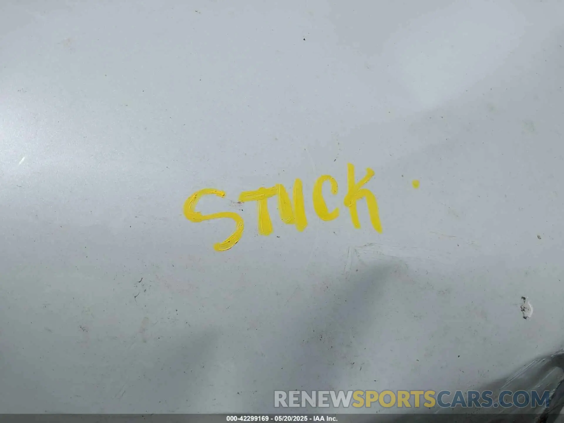 10 Photograph of a damaged car 5YFBURHE7KP904888 TOYOTA COROLLA 2019