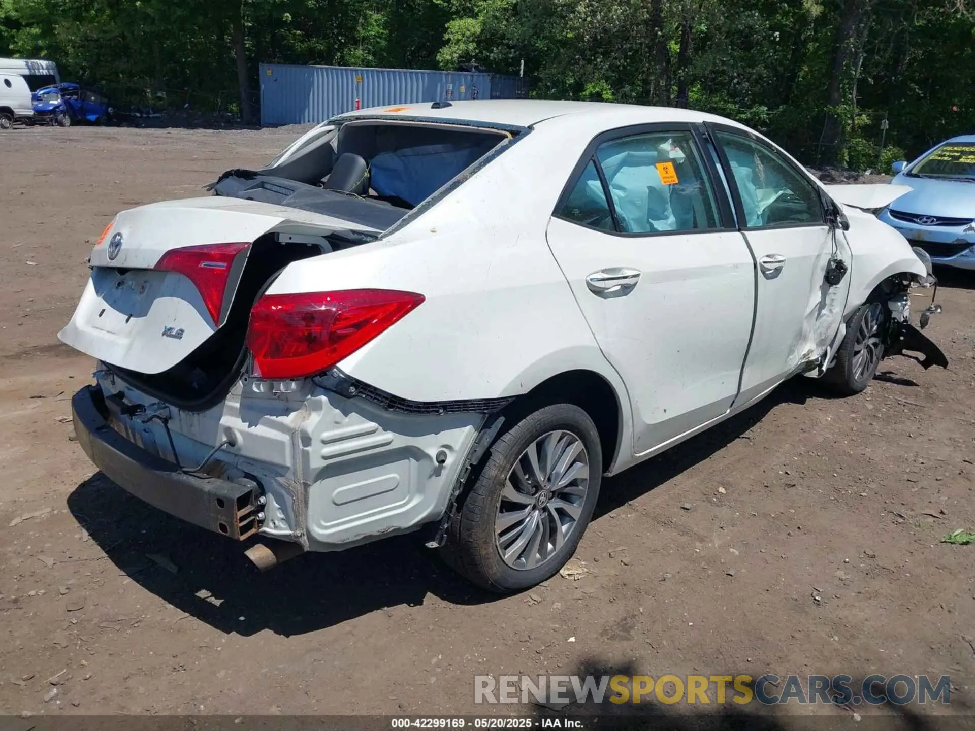 4 Photograph of a damaged car 5YFBURHE7KP904888 TOYOTA COROLLA 2019