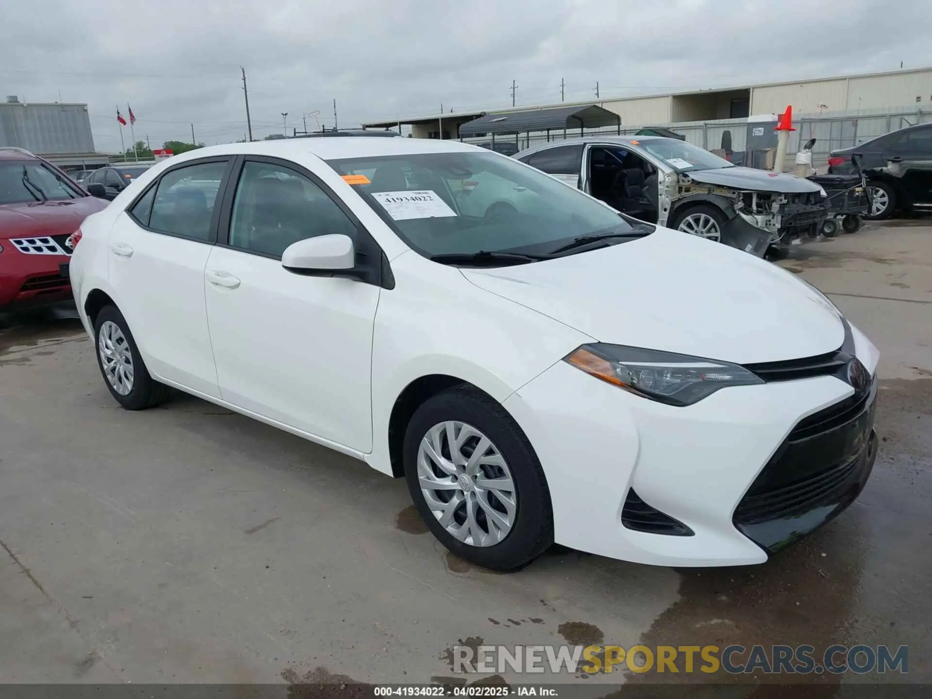 1 Photograph of a damaged car 5YFBURHE7KP908410 TOYOTA COROLLA 2019