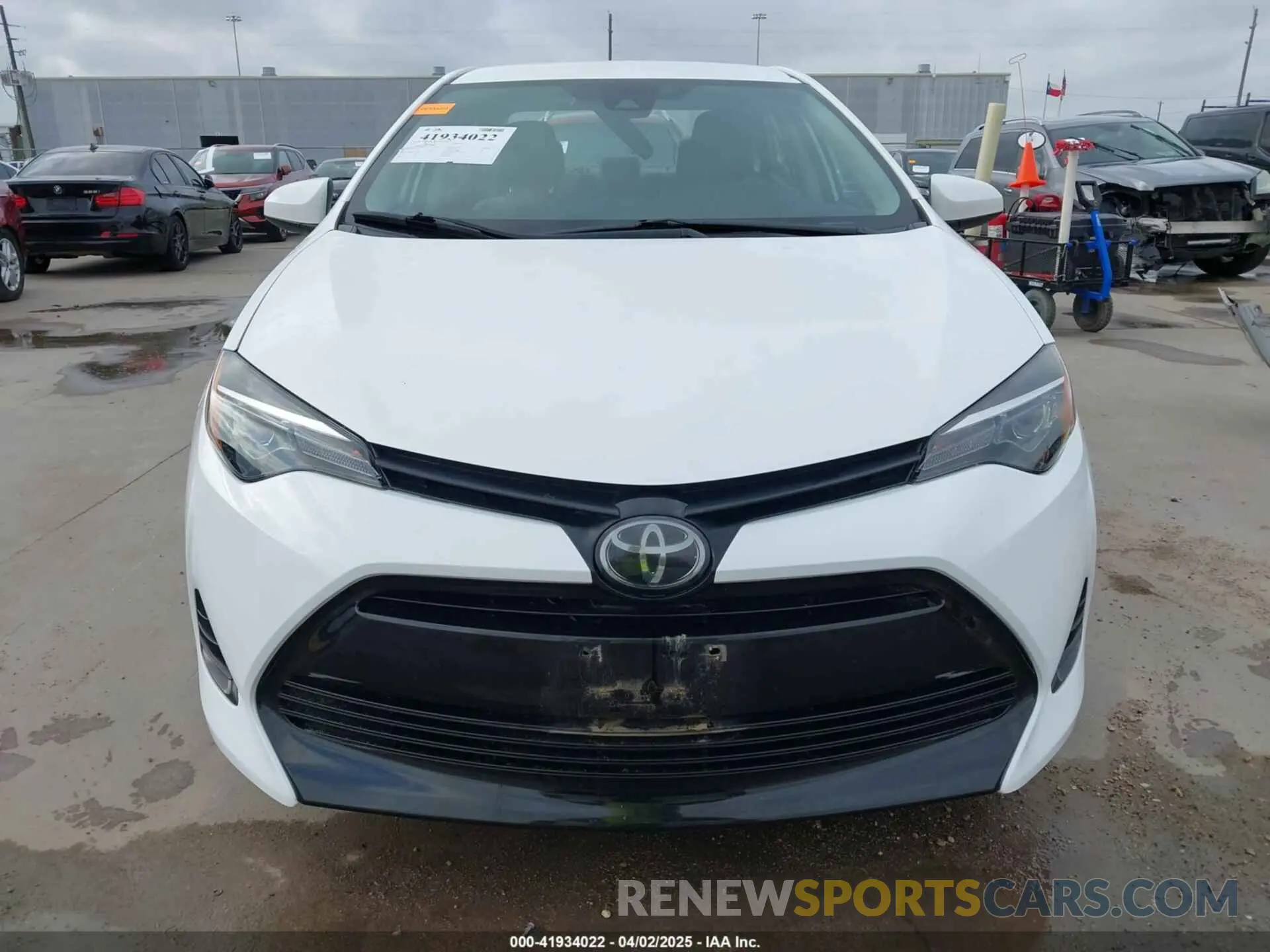 12 Photograph of a damaged car 5YFBURHE7KP908410 TOYOTA COROLLA 2019