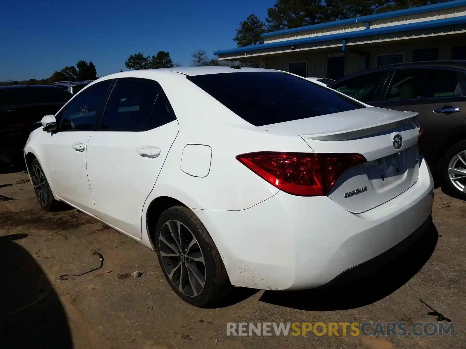 3 Photograph of a damaged car 5YFBURHE7KP911551 TOYOTA COROLLA 2019