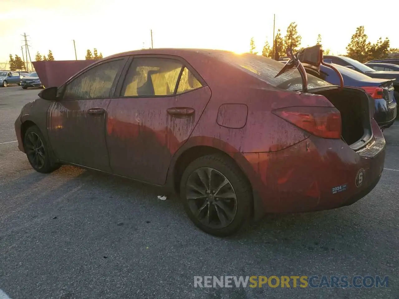 2 Photograph of a damaged car 5YFBURHE7KP916555 TOYOTA COROLLA 2019