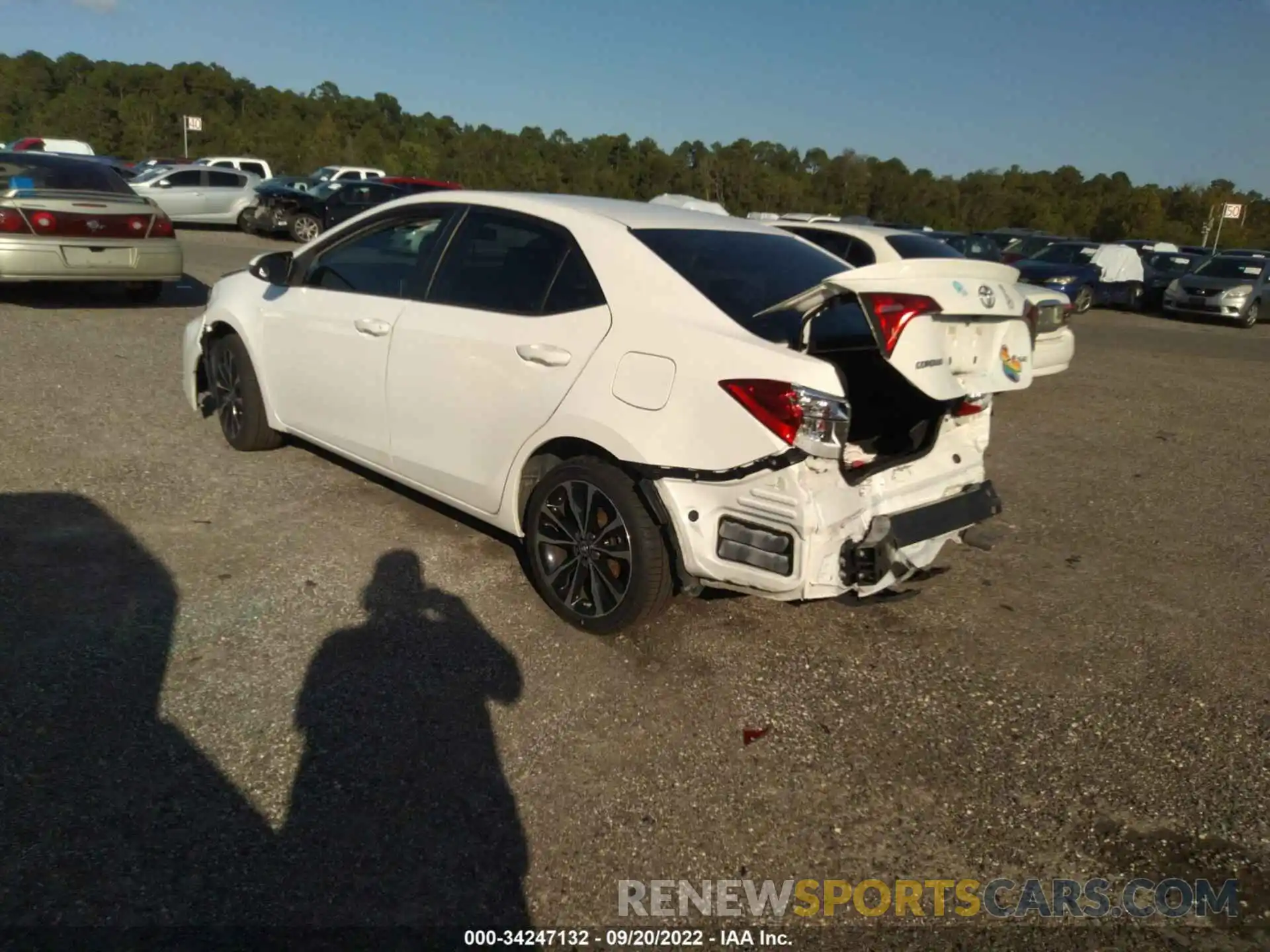 3 Photograph of a damaged car 5YFBURHE7KP917706 TOYOTA COROLLA 2019