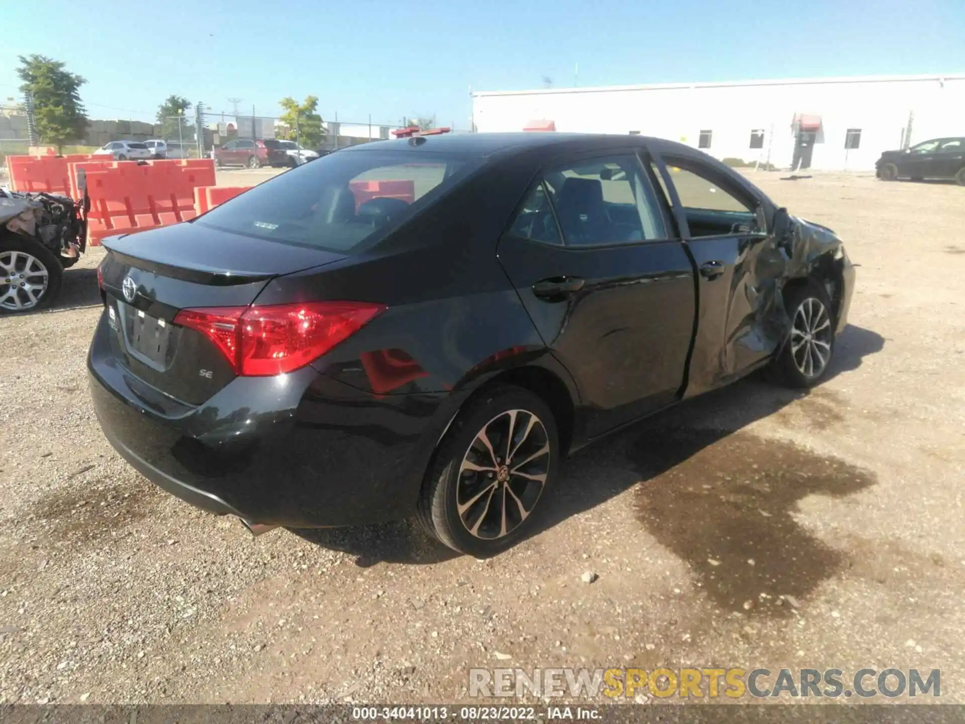 4 Photograph of a damaged car 5YFBURHE7KP921982 TOYOTA COROLLA 2019