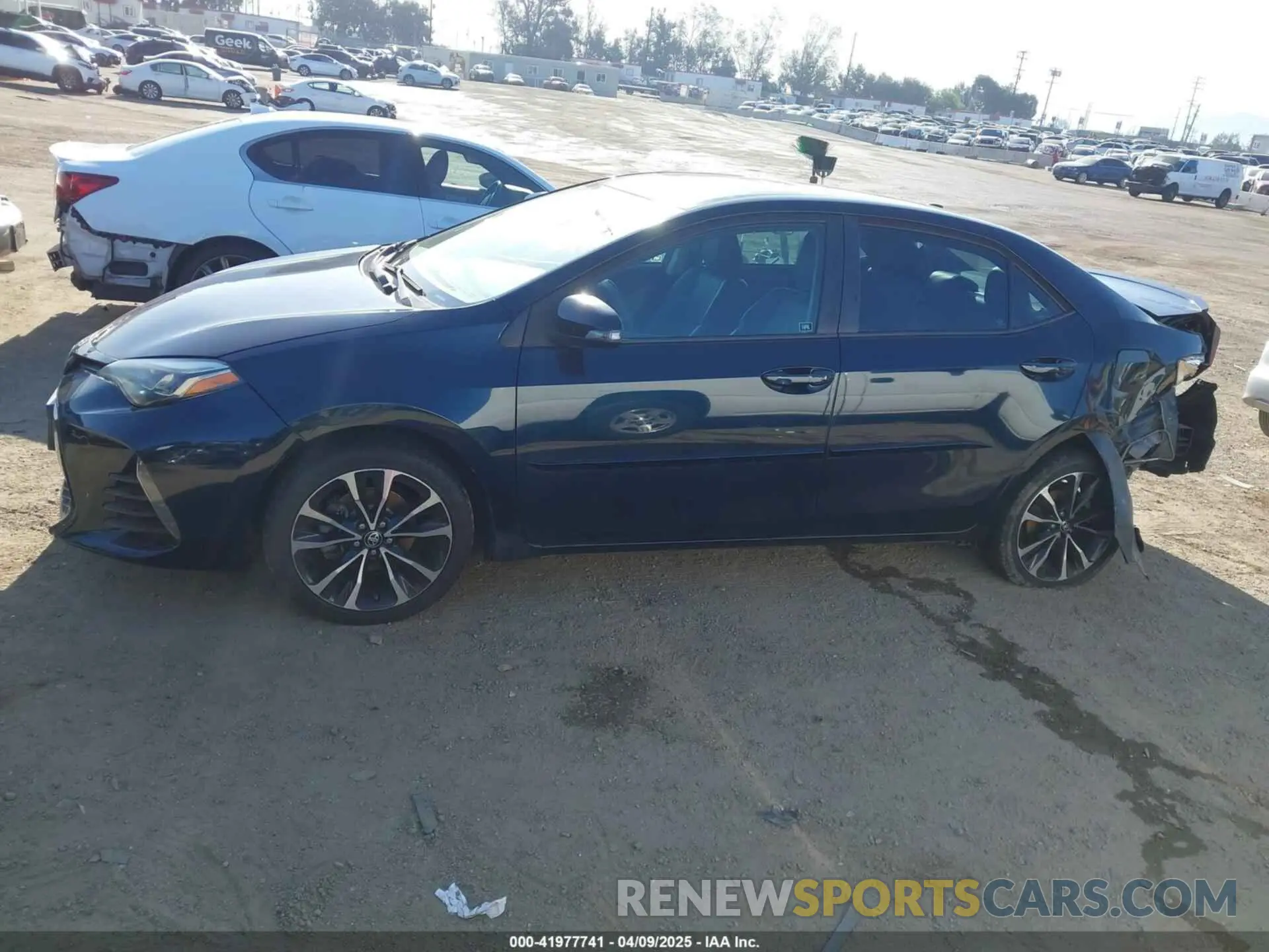 14 Photograph of a damaged car 5YFBURHE7KP922064 TOYOTA COROLLA 2019