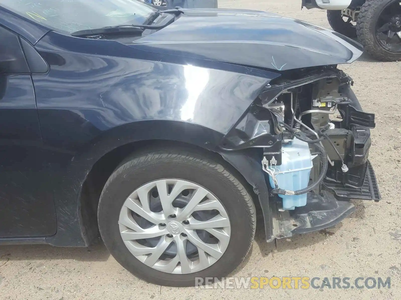 9 Photograph of a damaged car 5YFBURHE7KP923800 TOYOTA COROLLA 2019