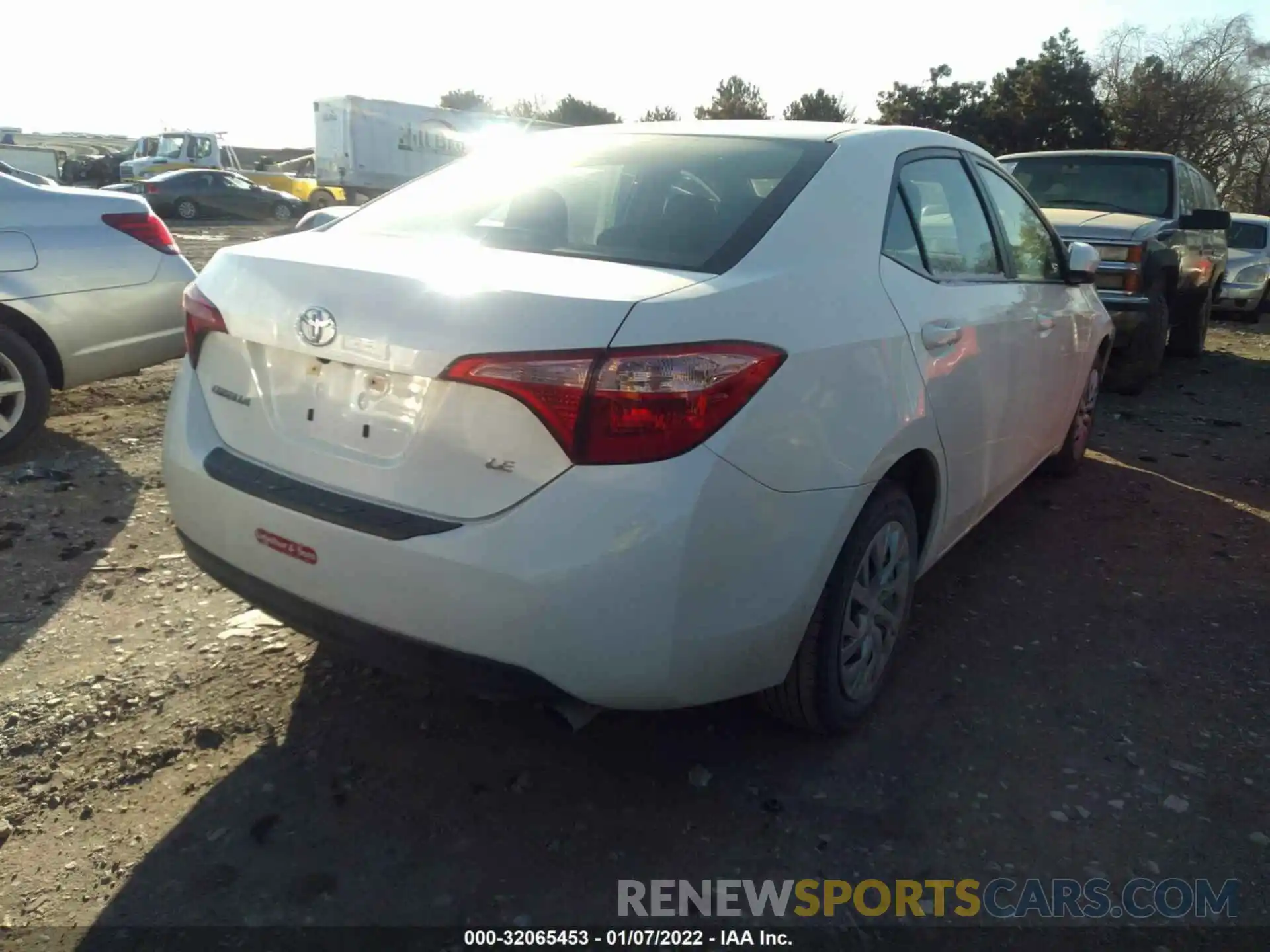 4 Photograph of a damaged car 5YFBURHE7KP935705 TOYOTA COROLLA 2019