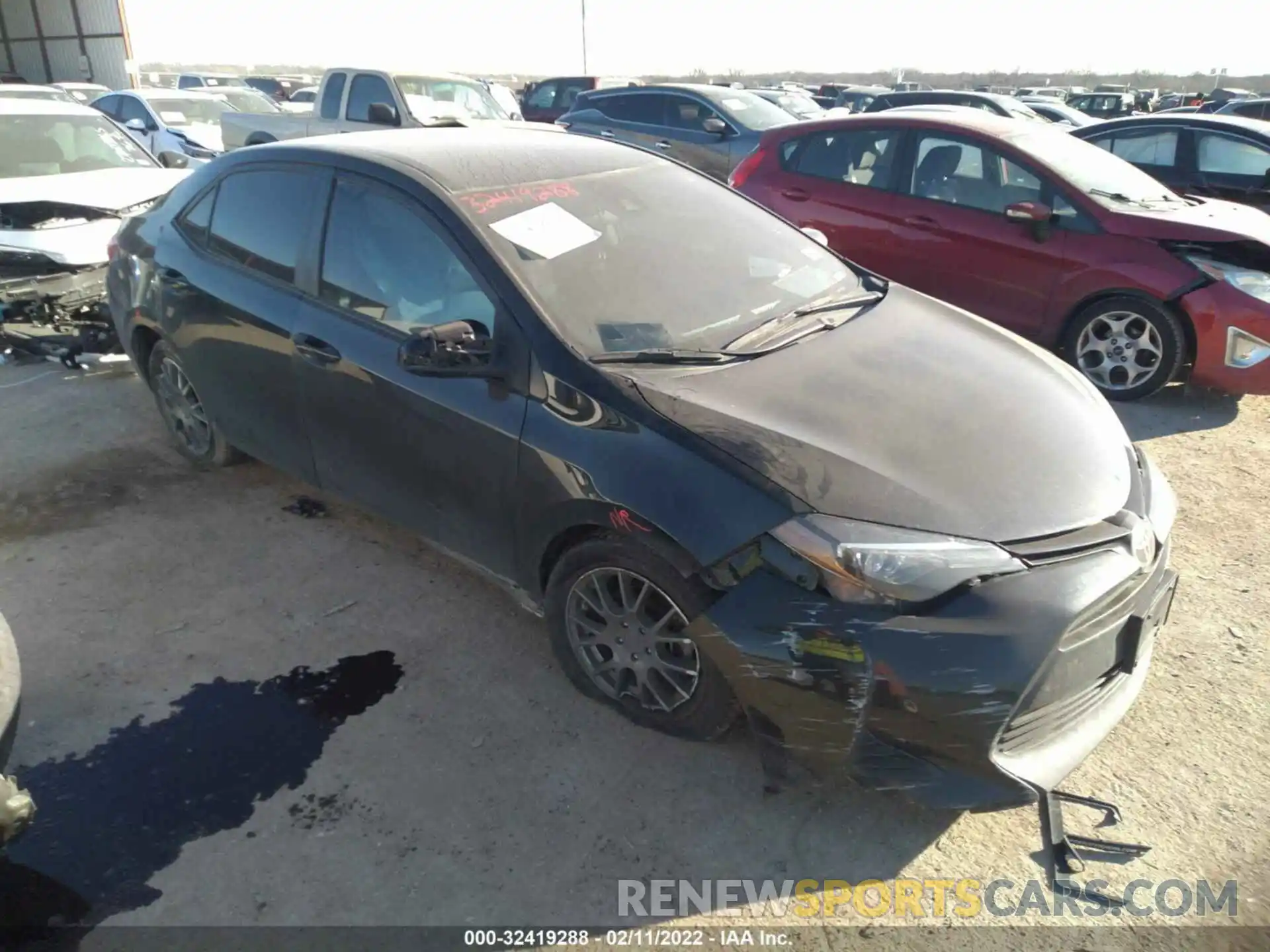 1 Photograph of a damaged car 5YFBURHE7KP945523 TOYOTA COROLLA 2019