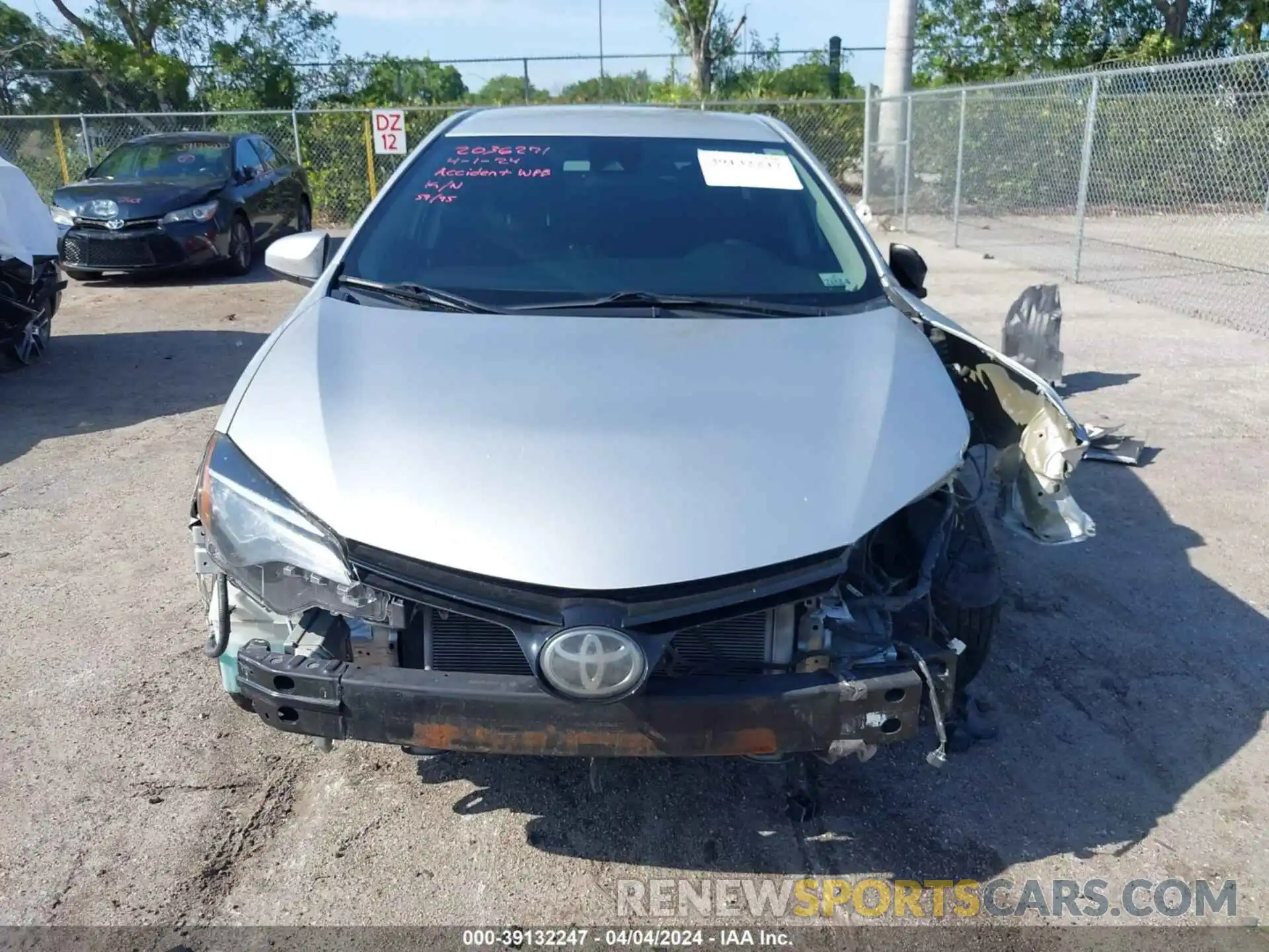 13 Photograph of a damaged car 5YFBURHE7KP948535 TOYOTA COROLLA 2019