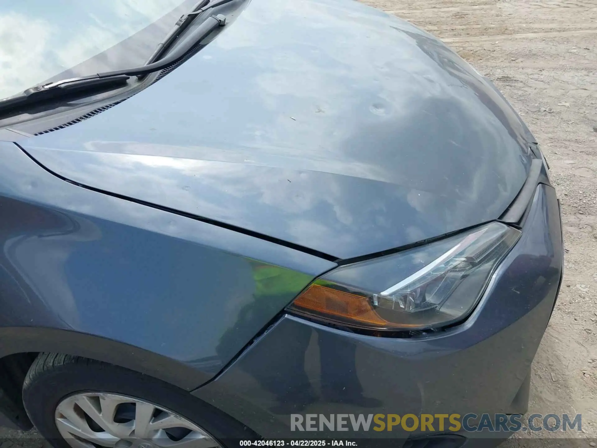 6 Photograph of a damaged car 5YFBURHE7KP948955 TOYOTA COROLLA 2019