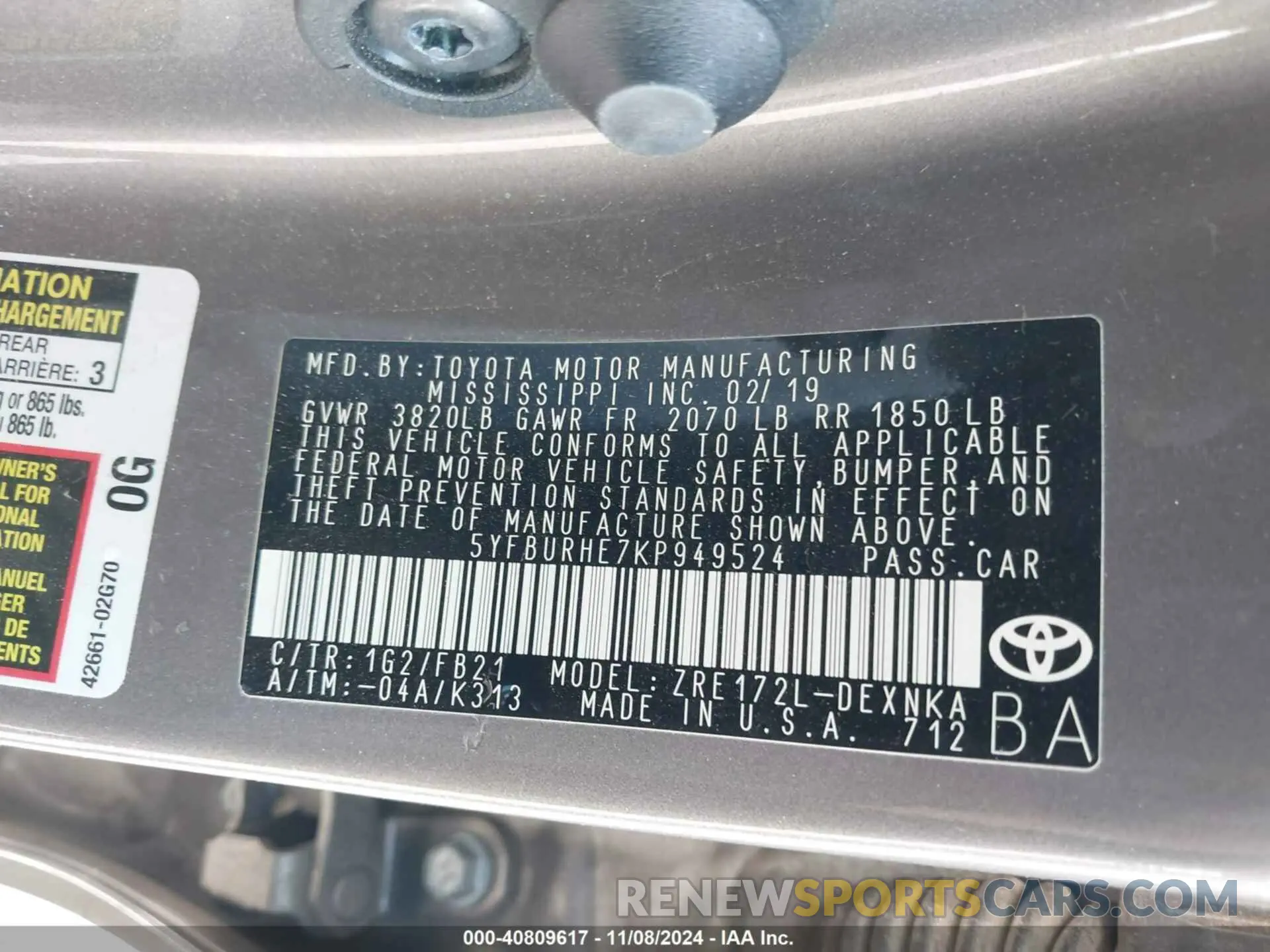 9 Photograph of a damaged car 5YFBURHE7KP949524 TOYOTA COROLLA 2019