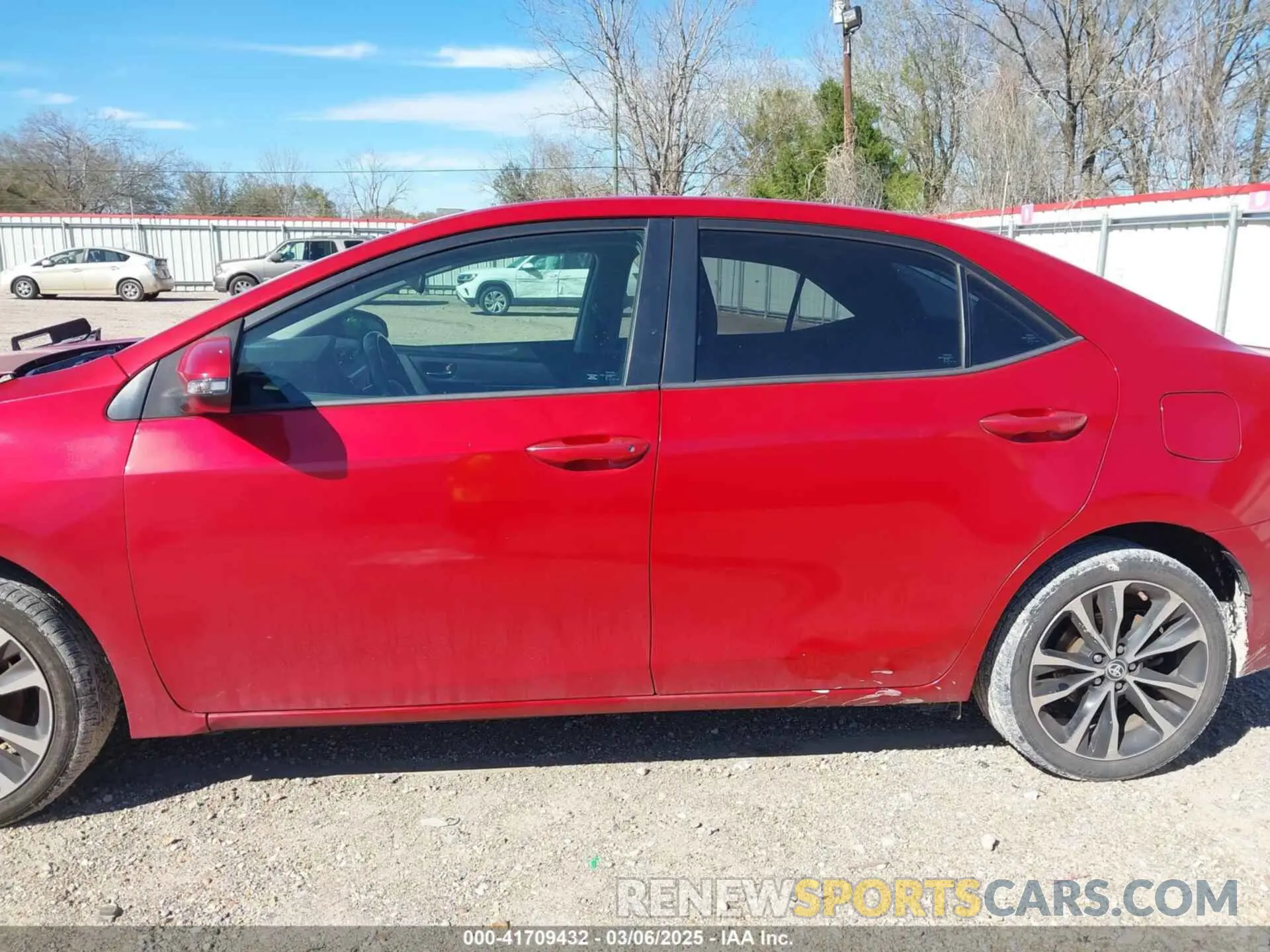 15 Photograph of a damaged car 5YFBURHE8KP861582 TOYOTA COROLLA 2019