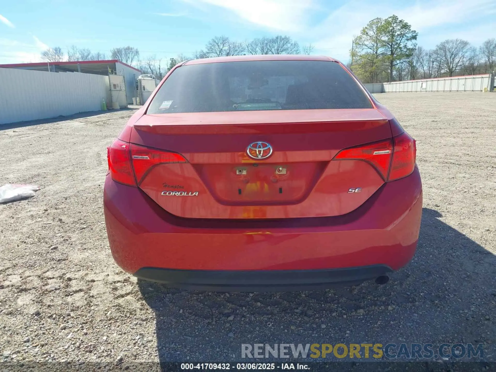 17 Photograph of a damaged car 5YFBURHE8KP861582 TOYOTA COROLLA 2019