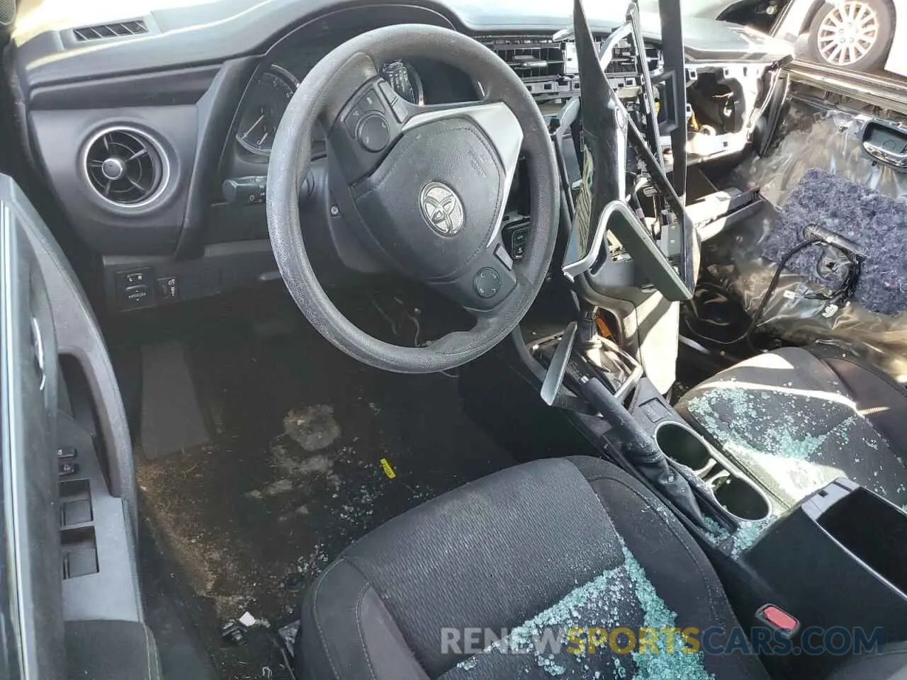 8 Photograph of a damaged car 5YFBURHE8KP863154 TOYOTA COROLLA 2019