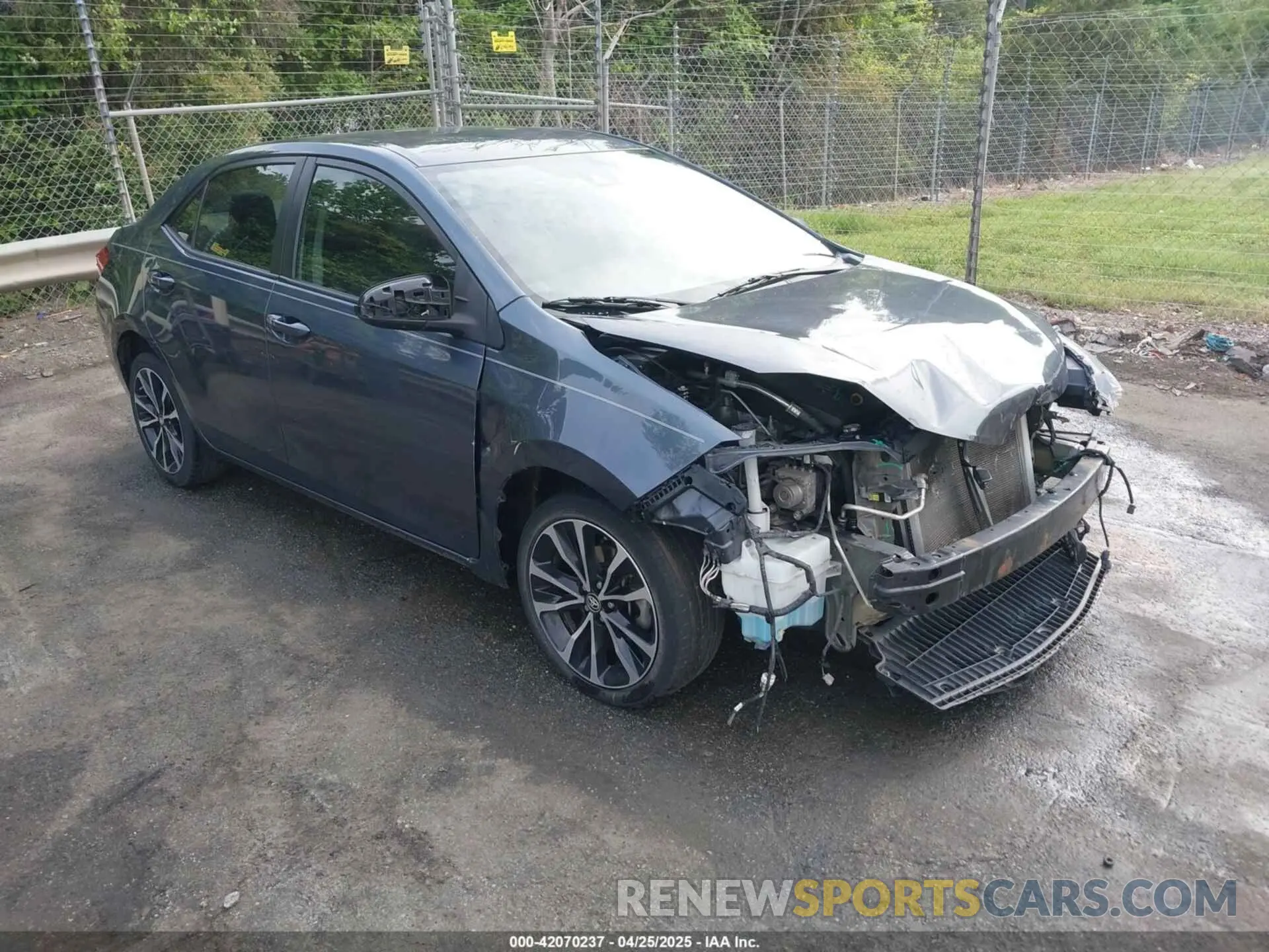 1 Photograph of a damaged car 5YFBURHE8KP864529 TOYOTA COROLLA 2019