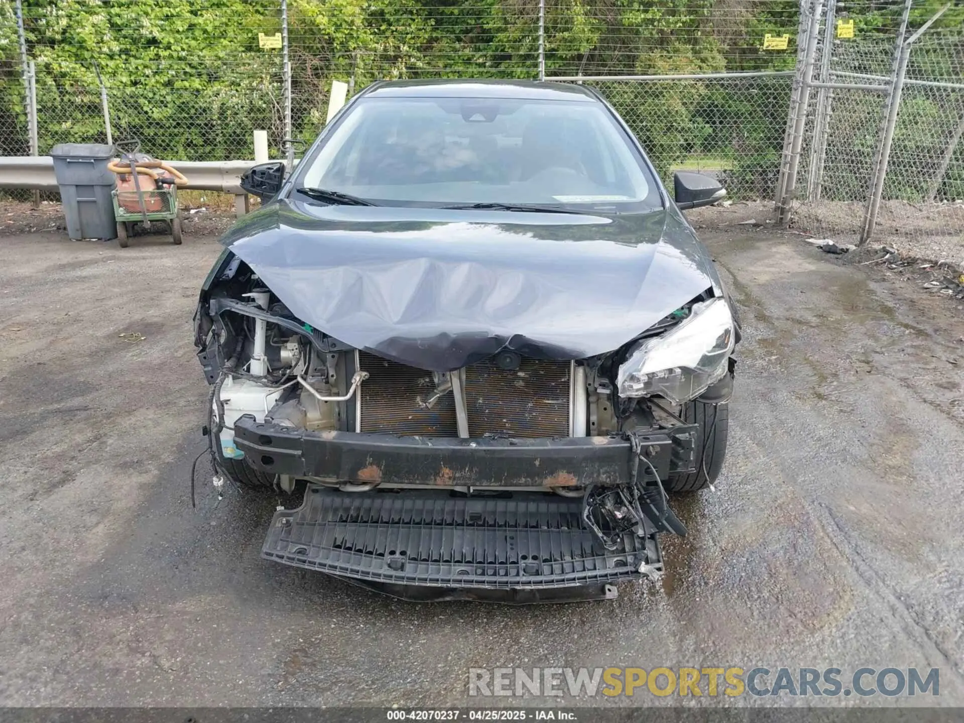 13 Photograph of a damaged car 5YFBURHE8KP864529 TOYOTA COROLLA 2019