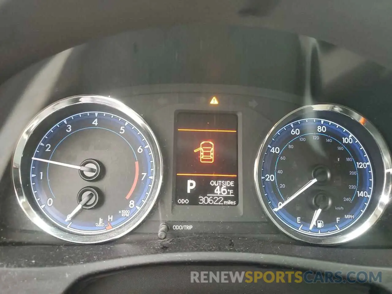 9 Photograph of a damaged car 5YFBURHE8KP866376 TOYOTA COROLLA 2019