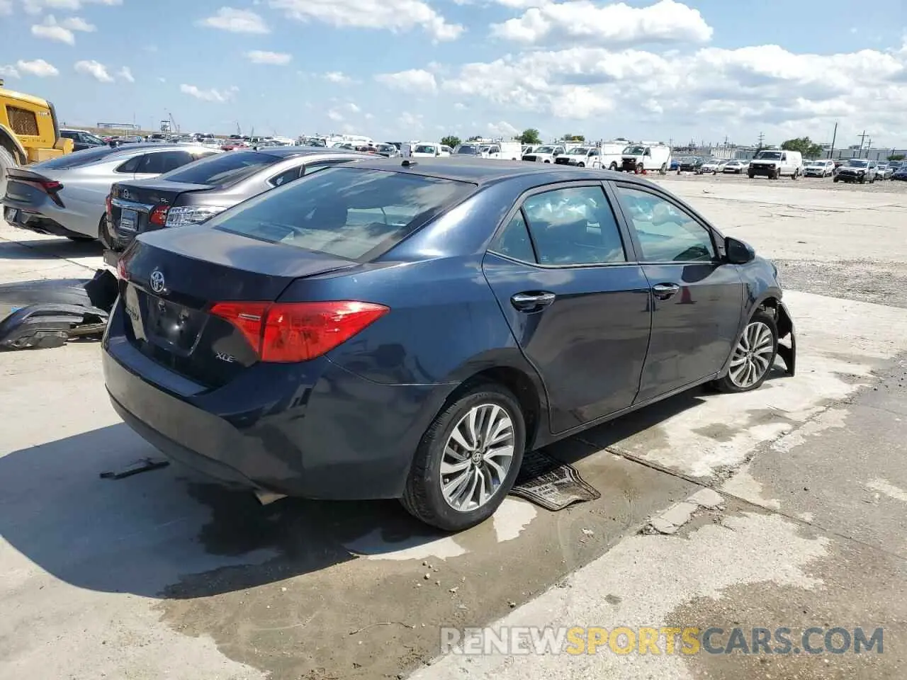 3 Photograph of a damaged car 5YFBURHE8KP869407 TOYOTA COROLLA 2019