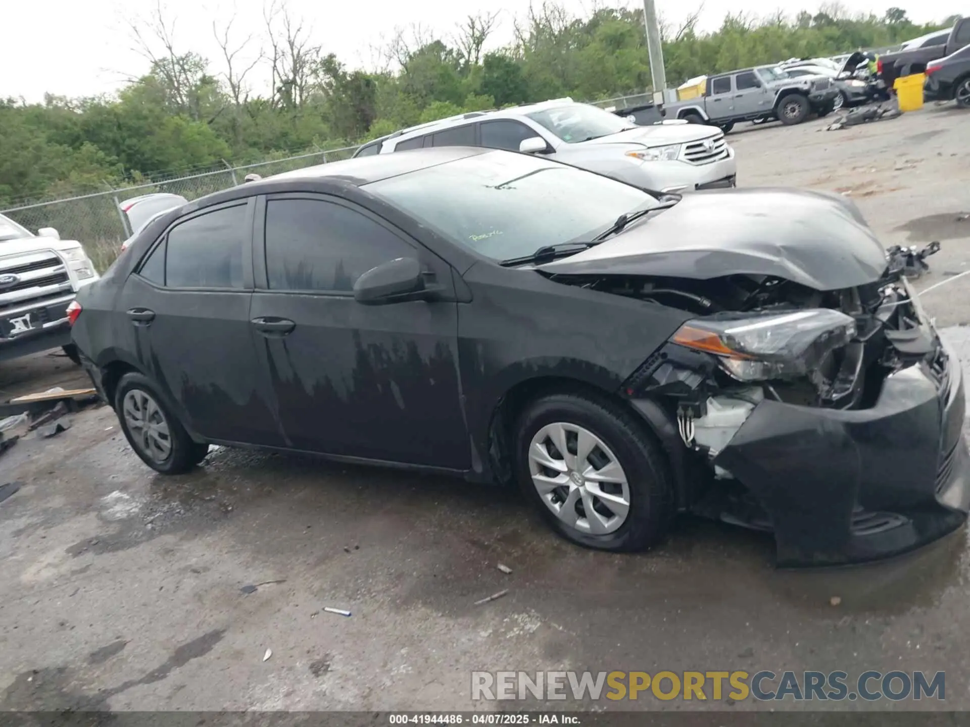 14 Photograph of a damaged car 5YFBURHE8KP874087 TOYOTA COROLLA 2019