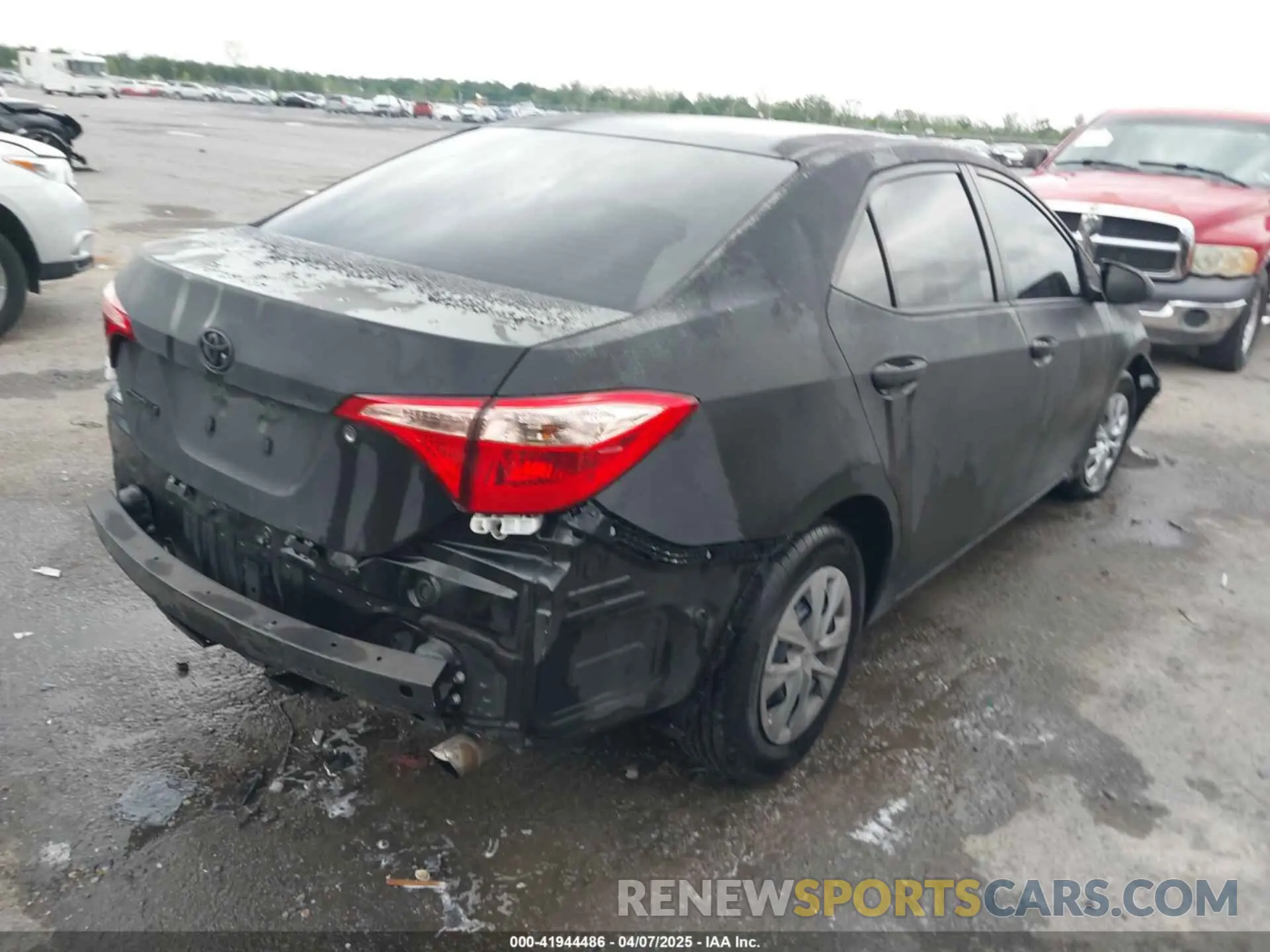 4 Photograph of a damaged car 5YFBURHE8KP874087 TOYOTA COROLLA 2019