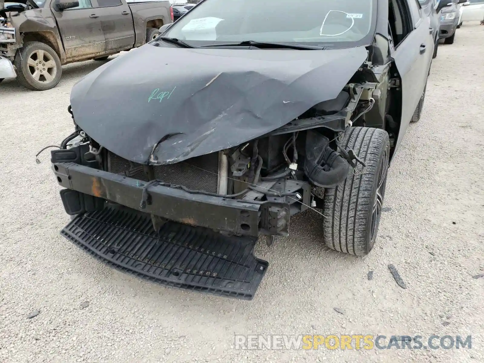 9 Photograph of a damaged car 5YFBURHE8KP876678 TOYOTA COROLLA 2019