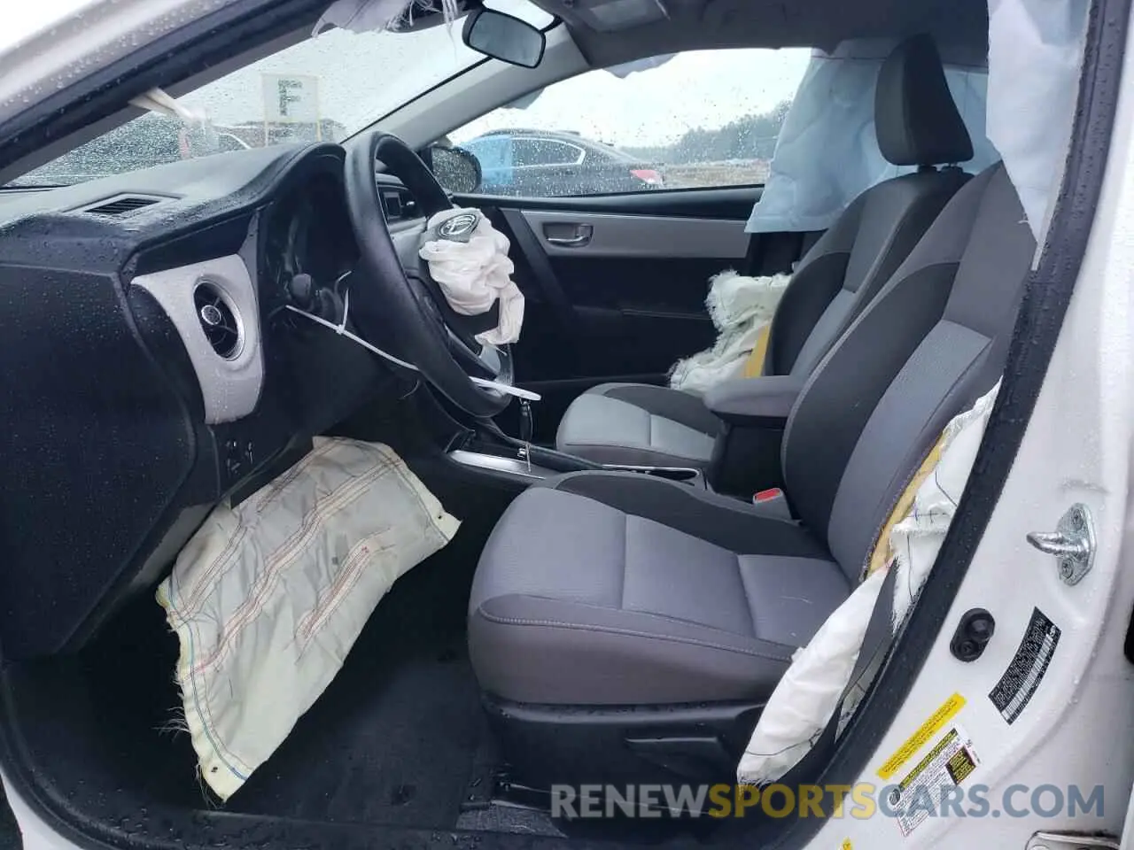7 Photograph of a damaged car 5YFBURHE8KP877250 TOYOTA COROLLA 2019