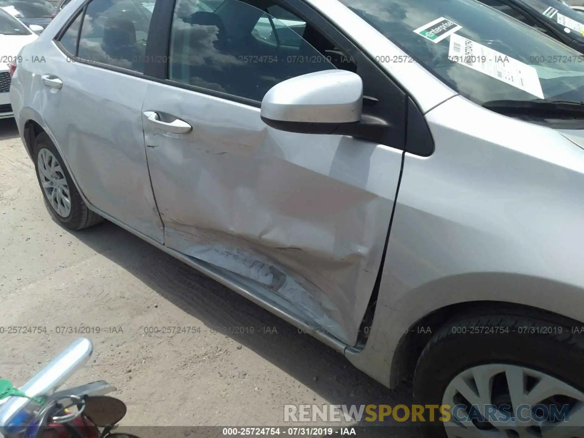 6 Photograph of a damaged car 5YFBURHE8KP878110 TOYOTA COROLLA 2019