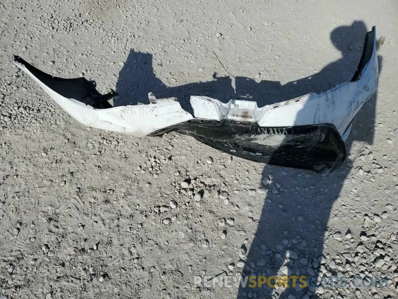 14 Photograph of a damaged car 5YFBURHE8KP881458 TOYOTA COROLLA 2019