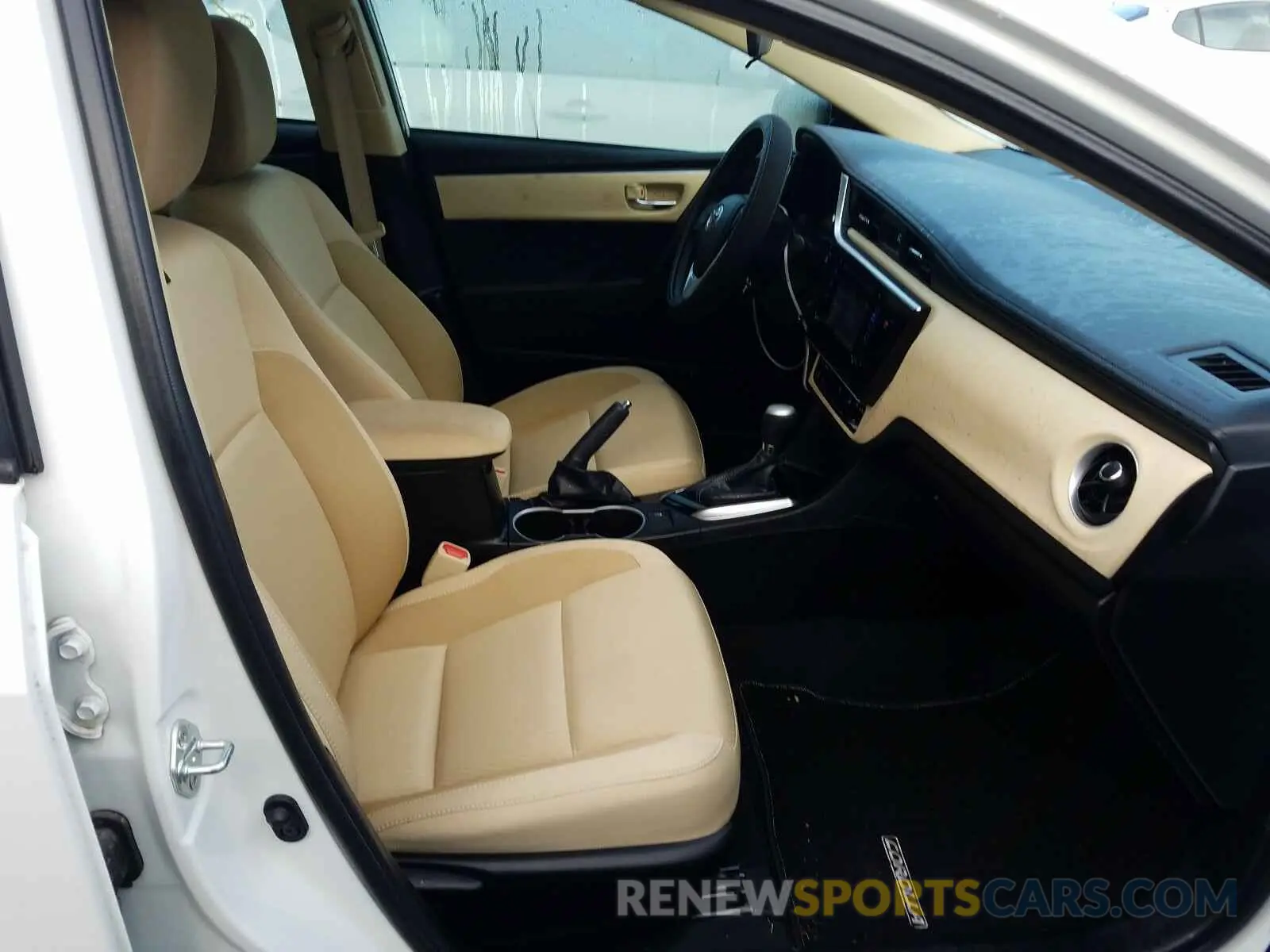 5 Photograph of a damaged car 5YFBURHE8KP881539 TOYOTA COROLLA 2019