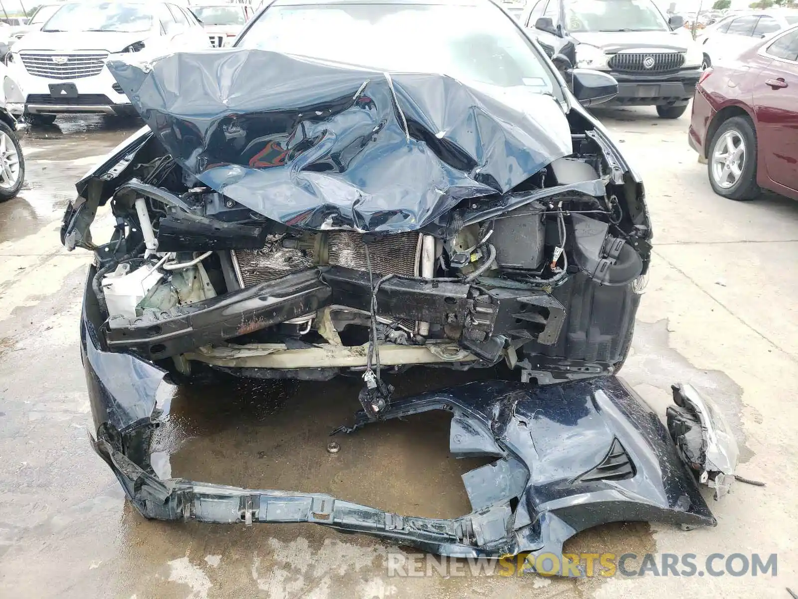 9 Photograph of a damaged car 5YFBURHE8KP883551 TOYOTA COROLLA 2019