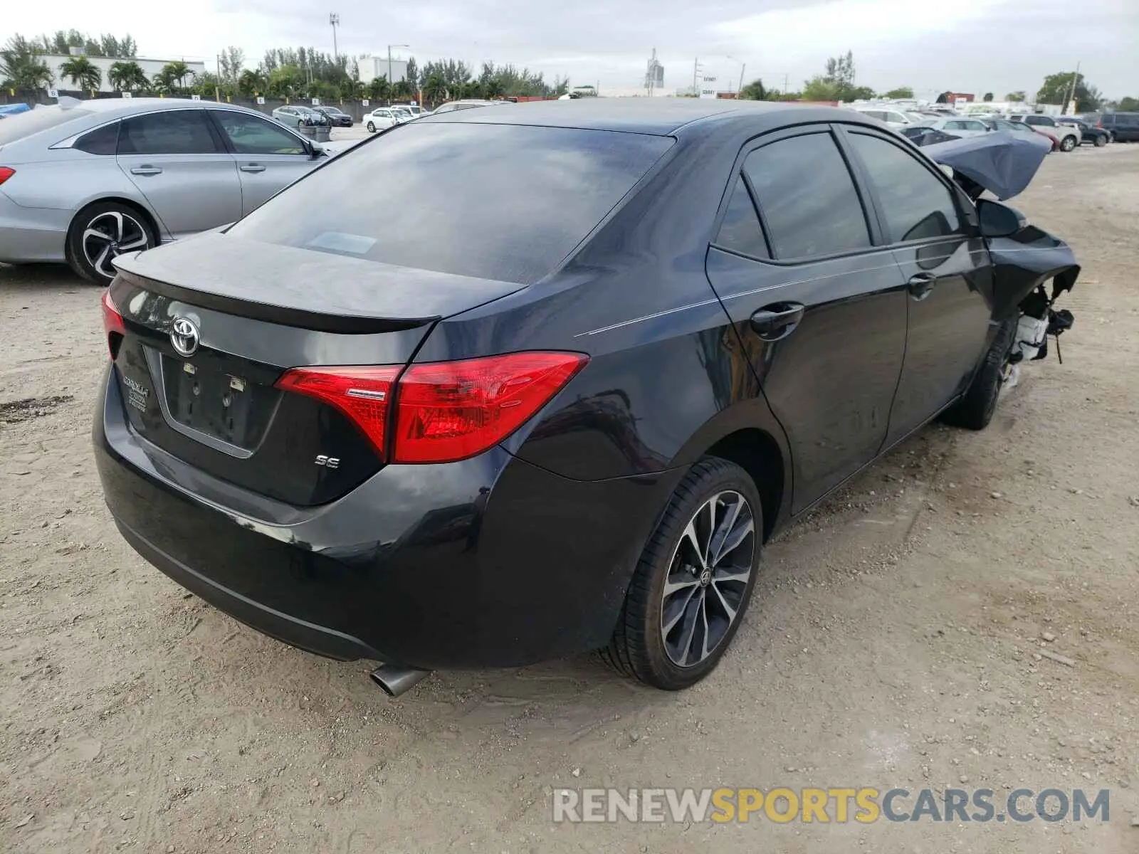 4 Photograph of a damaged car 5YFBURHE8KP886417 TOYOTA COROLLA 2019