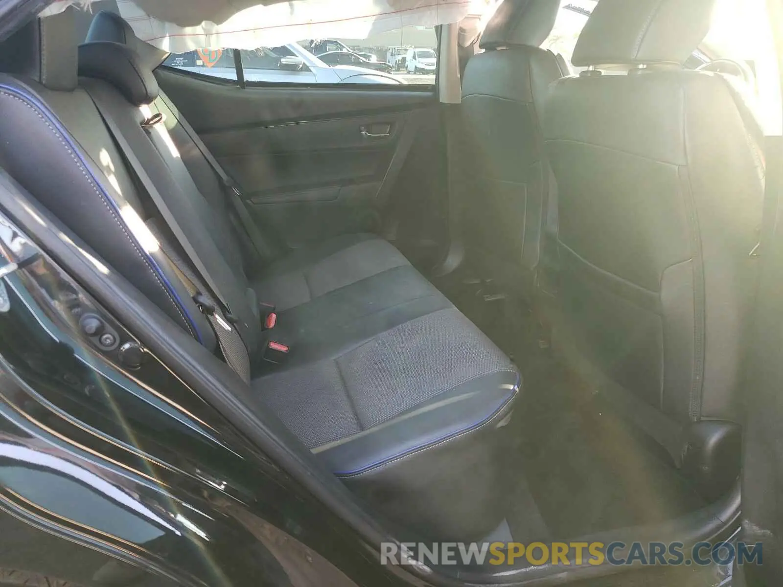 6 Photograph of a damaged car 5YFBURHE8KP886417 TOYOTA COROLLA 2019