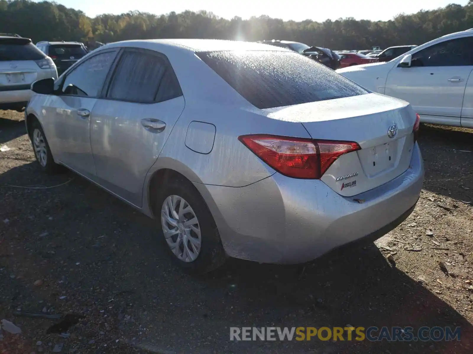 3 Photograph of a damaged car 5YFBURHE8KP890838 TOYOTA COROLLA 2019