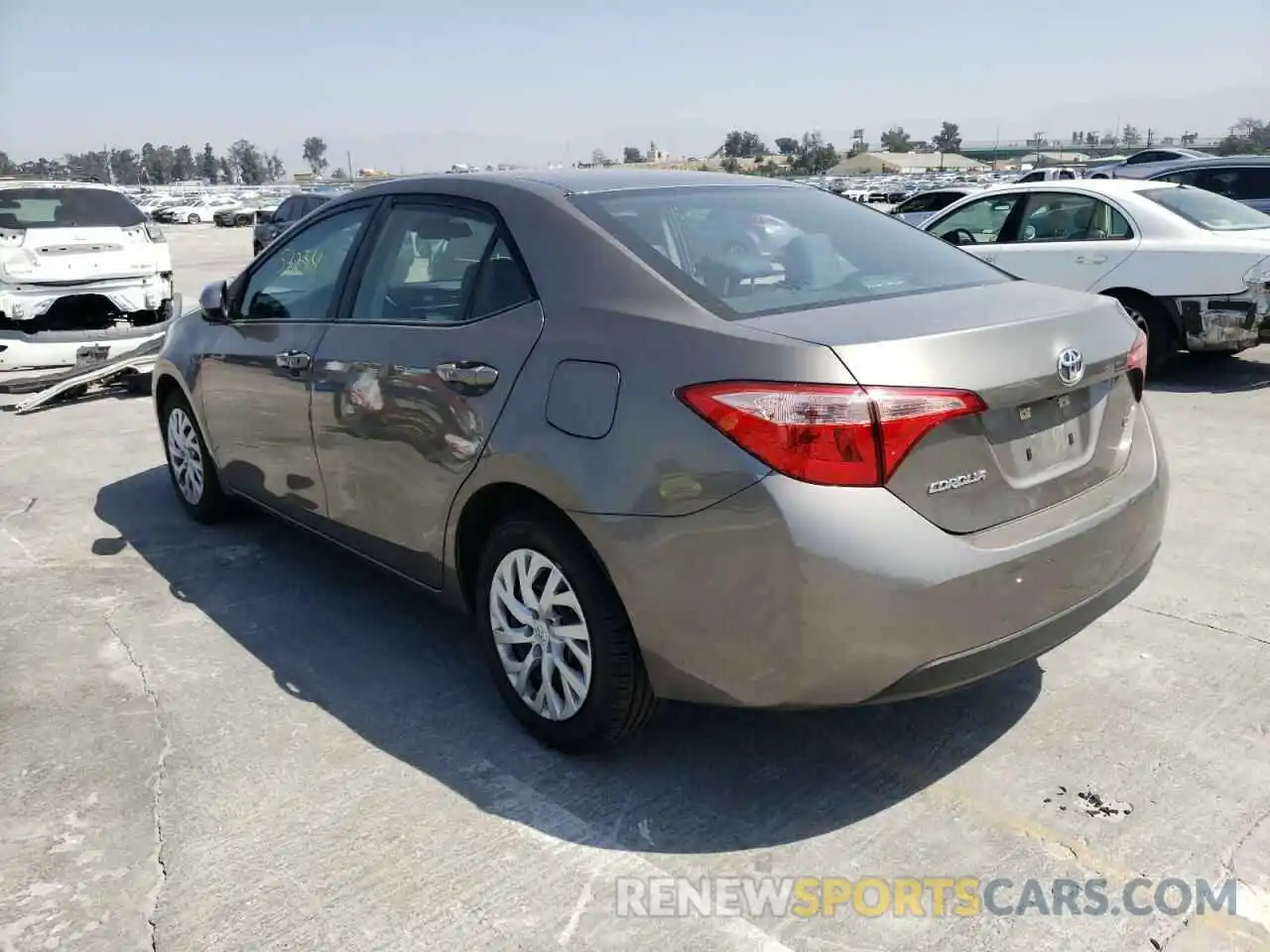 3 Photograph of a damaged car 5YFBURHE8KP898227 TOYOTA COROLLA 2019