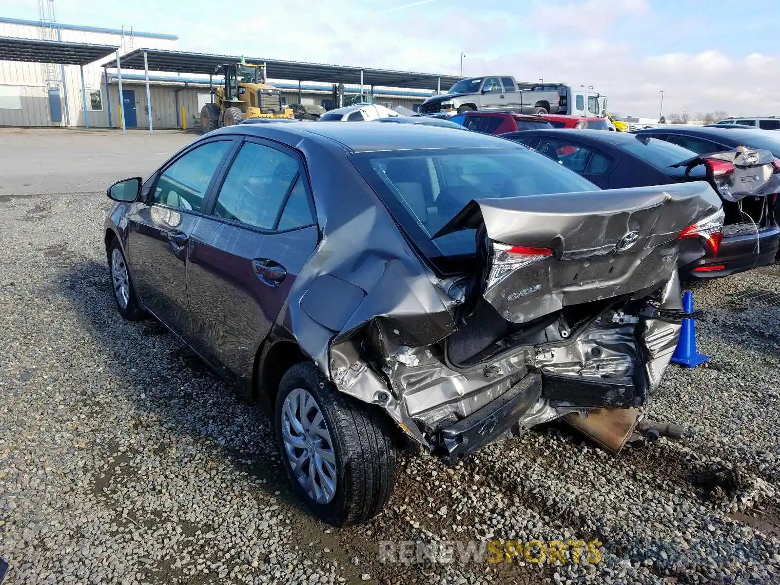 3 Photograph of a damaged car 5YFBURHE8KP899961 TOYOTA COROLLA 2019