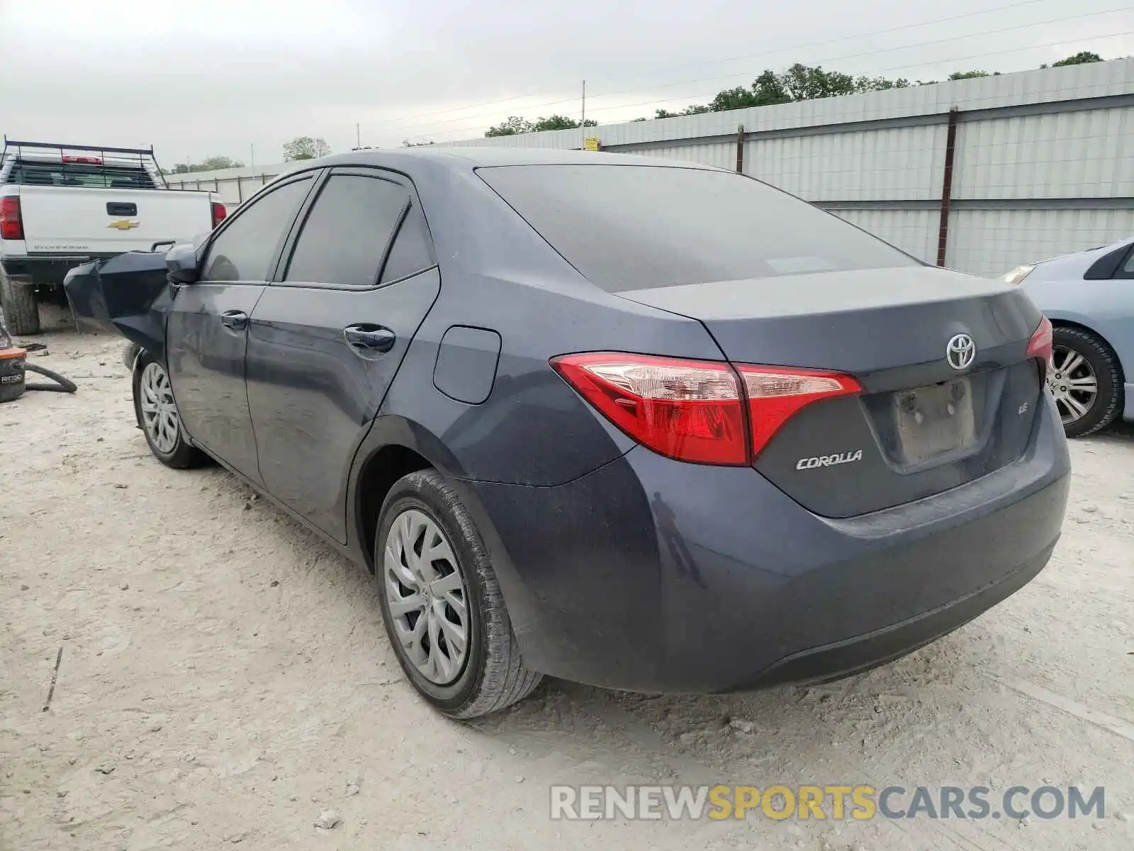 3 Photograph of a damaged car 5YFBURHE8KP901837 TOYOTA COROLLA 2019