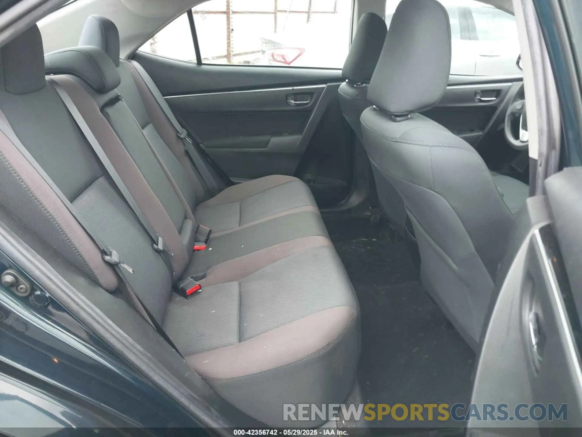 8 Photograph of a damaged car 5YFBURHE8KP901935 TOYOTA COROLLA 2019