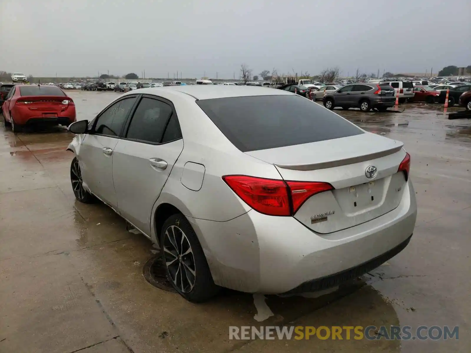 3 Photograph of a damaged car 5YFBURHE8KP902521 TOYOTA COROLLA 2019