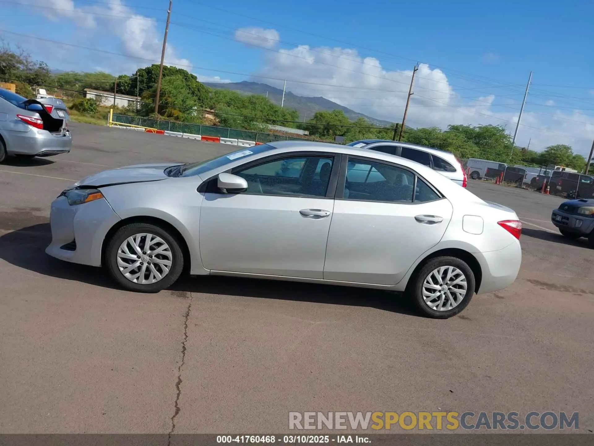 14 Photograph of a damaged car 5YFBURHE8KP904642 TOYOTA COROLLA 2019