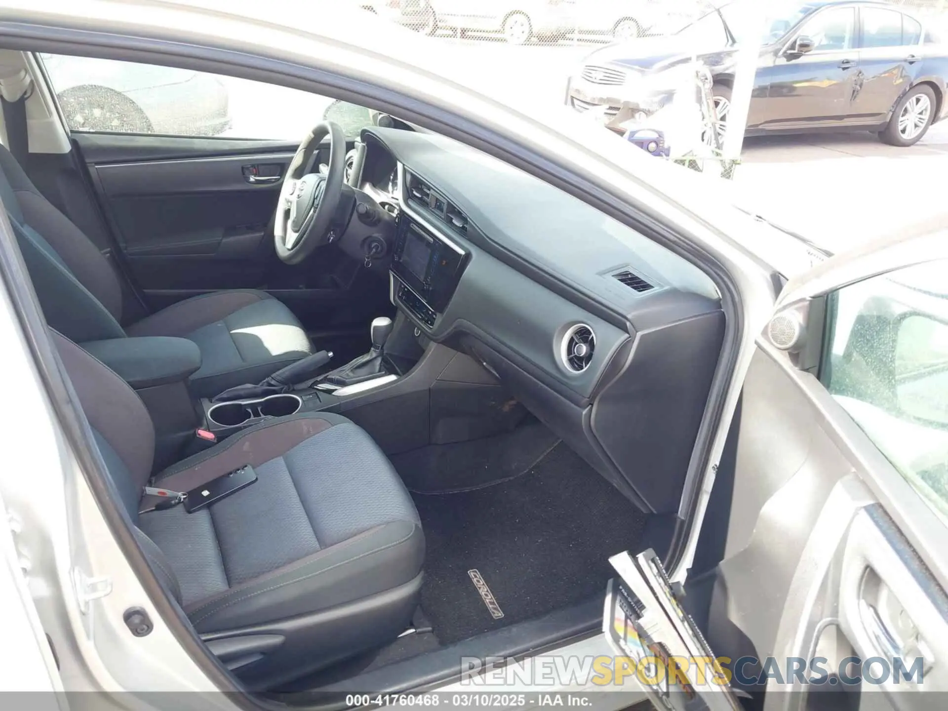 5 Photograph of a damaged car 5YFBURHE8KP904642 TOYOTA COROLLA 2019