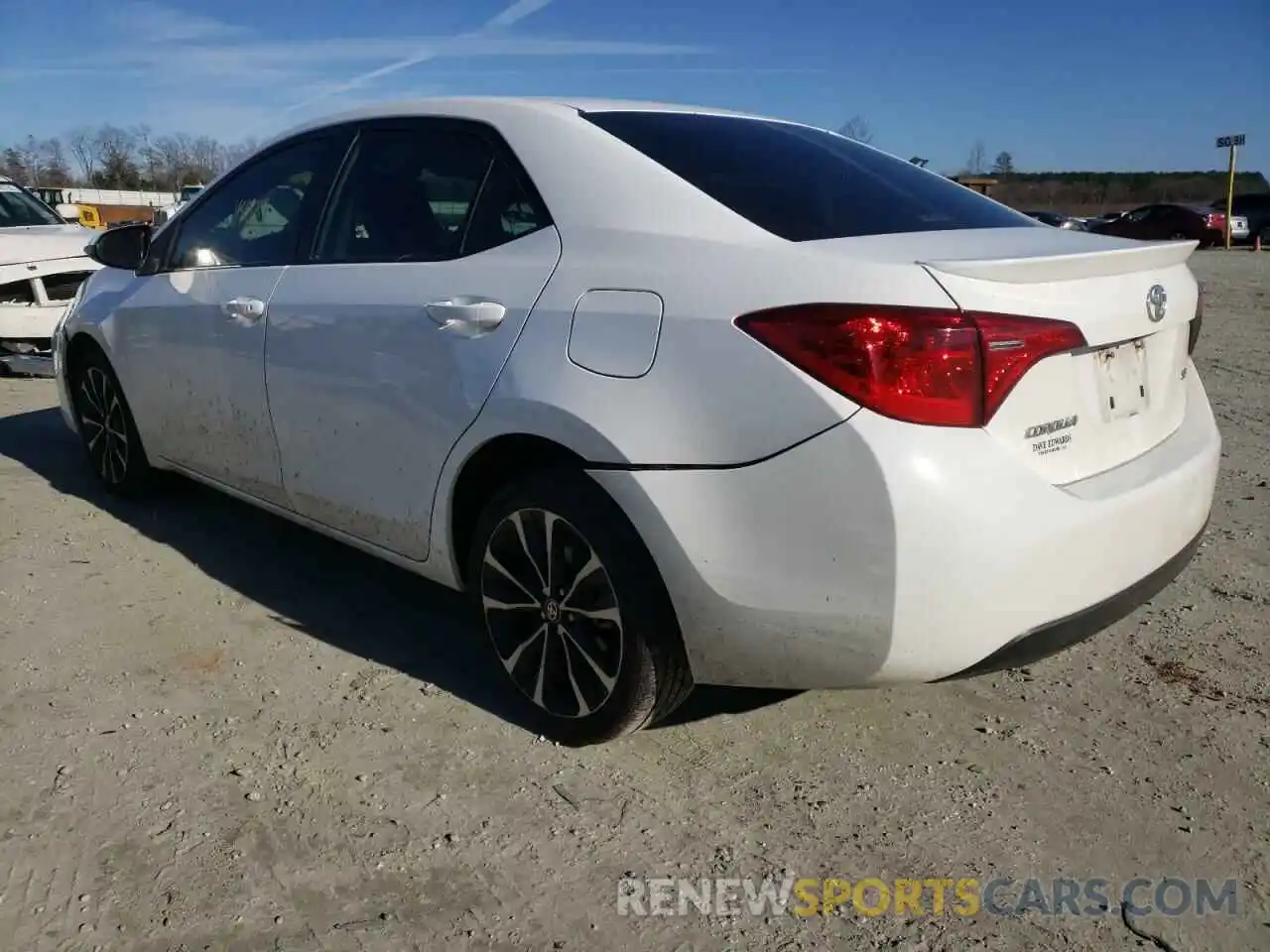 3 Photograph of a damaged car 5YFBURHE8KP905919 TOYOTA COROLLA 2019