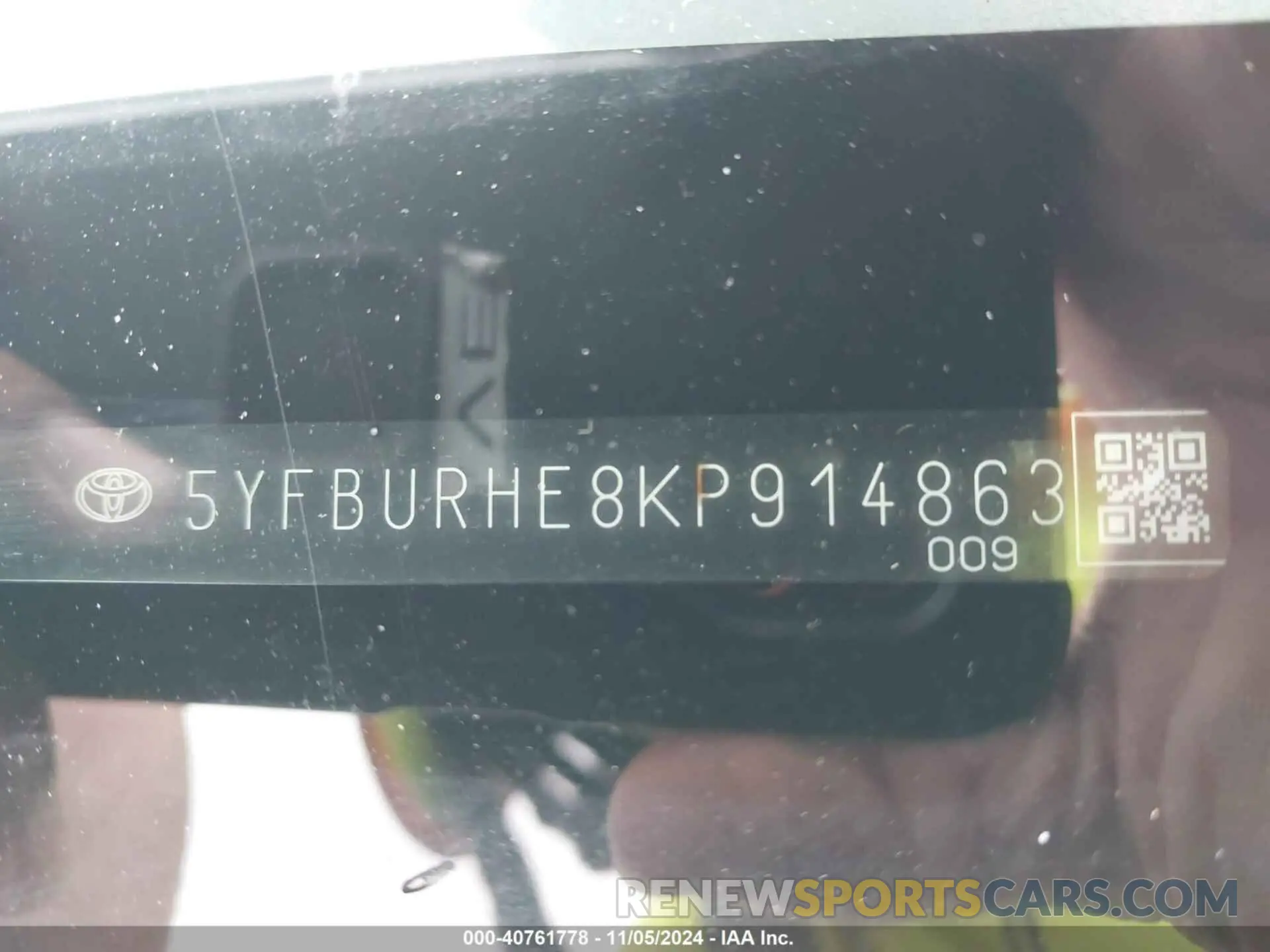 9 Photograph of a damaged car 5YFBURHE8KP914863 TOYOTA COROLLA 2019