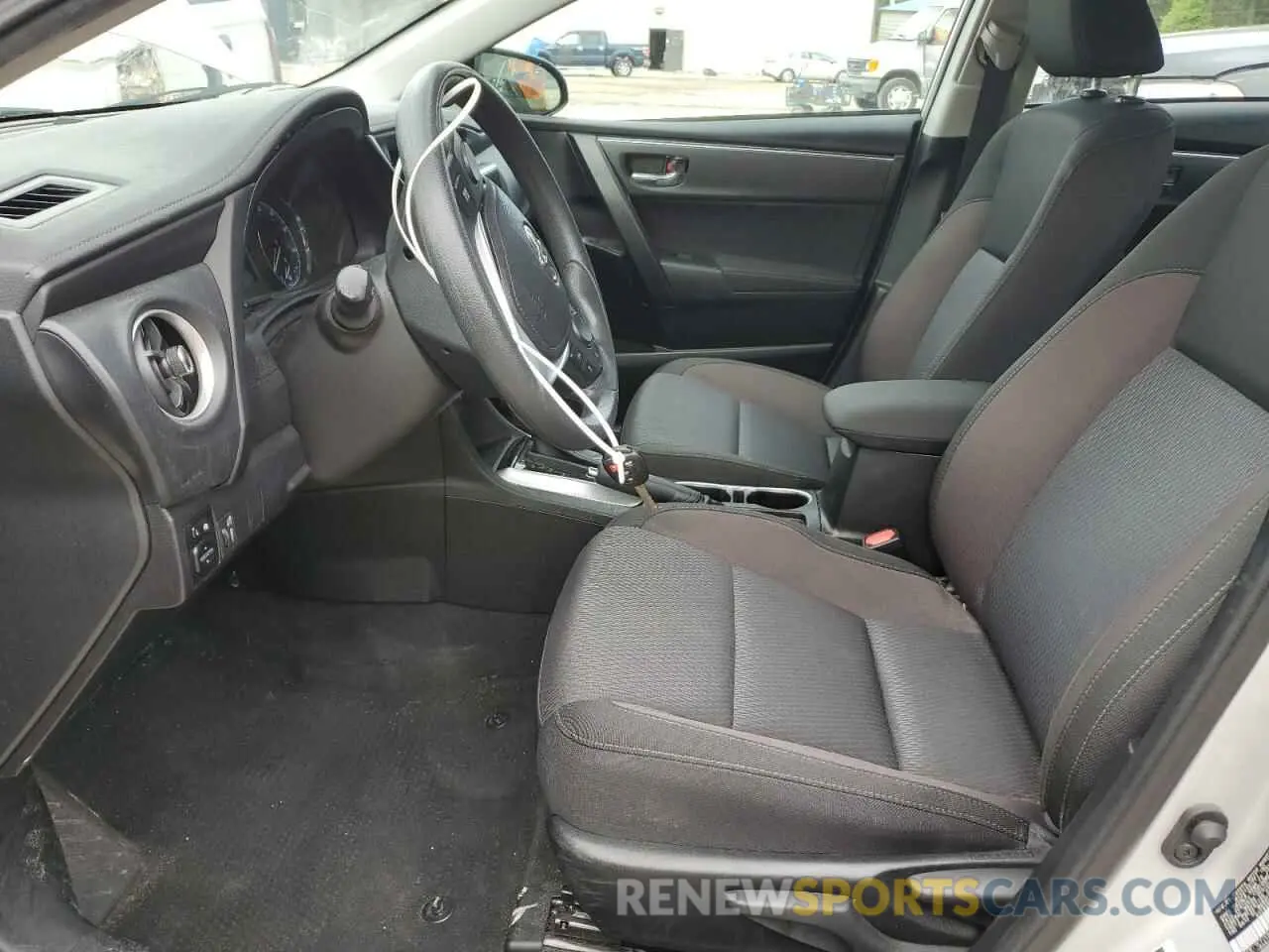 7 Photograph of a damaged car 5YFBURHE8KP915706 TOYOTA COROLLA 2019