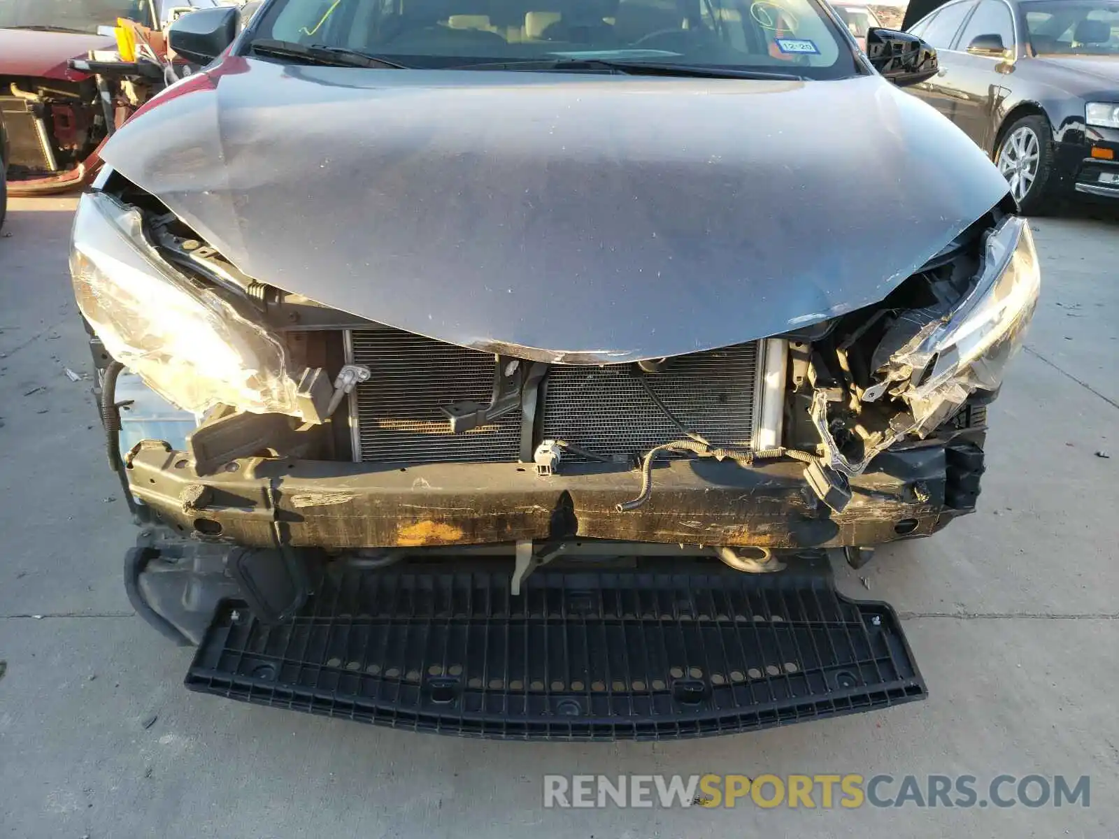 9 Photograph of a damaged car 5YFBURHE8KP915883 TOYOTA COROLLA 2019