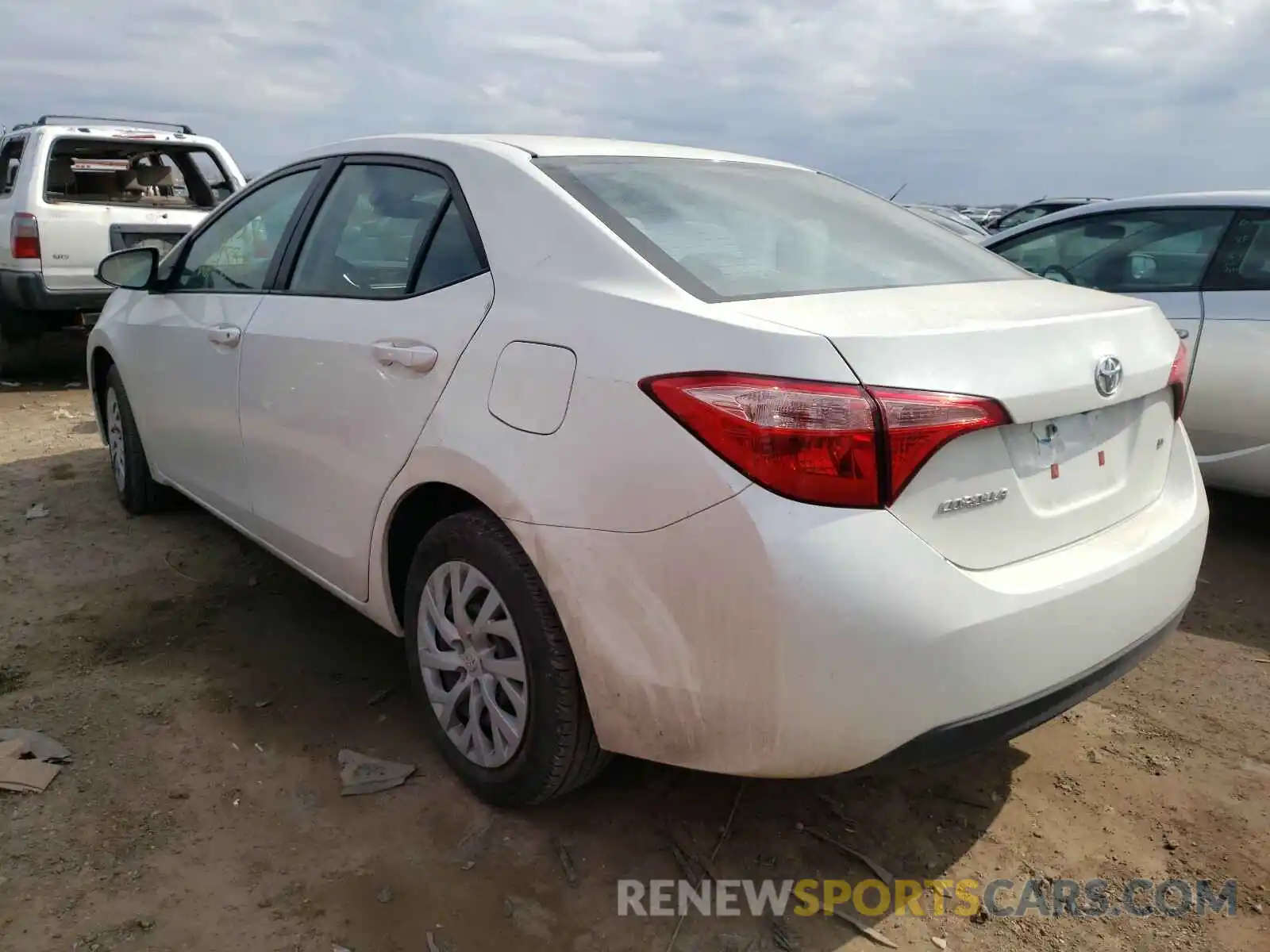 3 Photograph of a damaged car 5YFBURHE8KP916757 TOYOTA COROLLA 2019