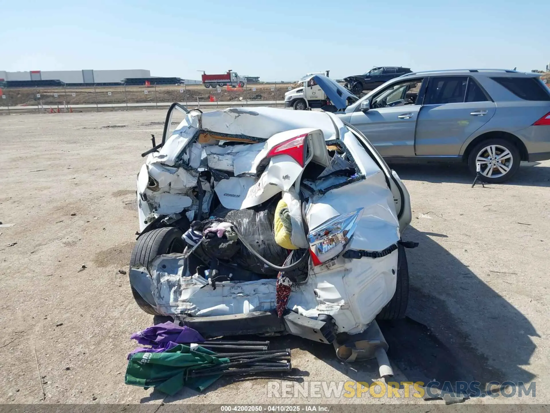 15 Photograph of a damaged car 5YFBURHE8KP919030 TOYOTA COROLLA 2019