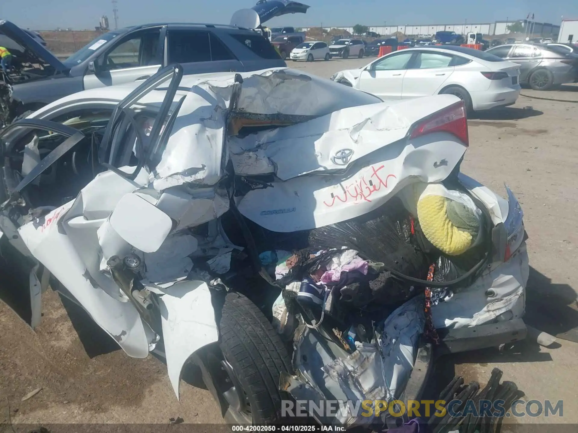 6 Photograph of a damaged car 5YFBURHE8KP919030 TOYOTA COROLLA 2019