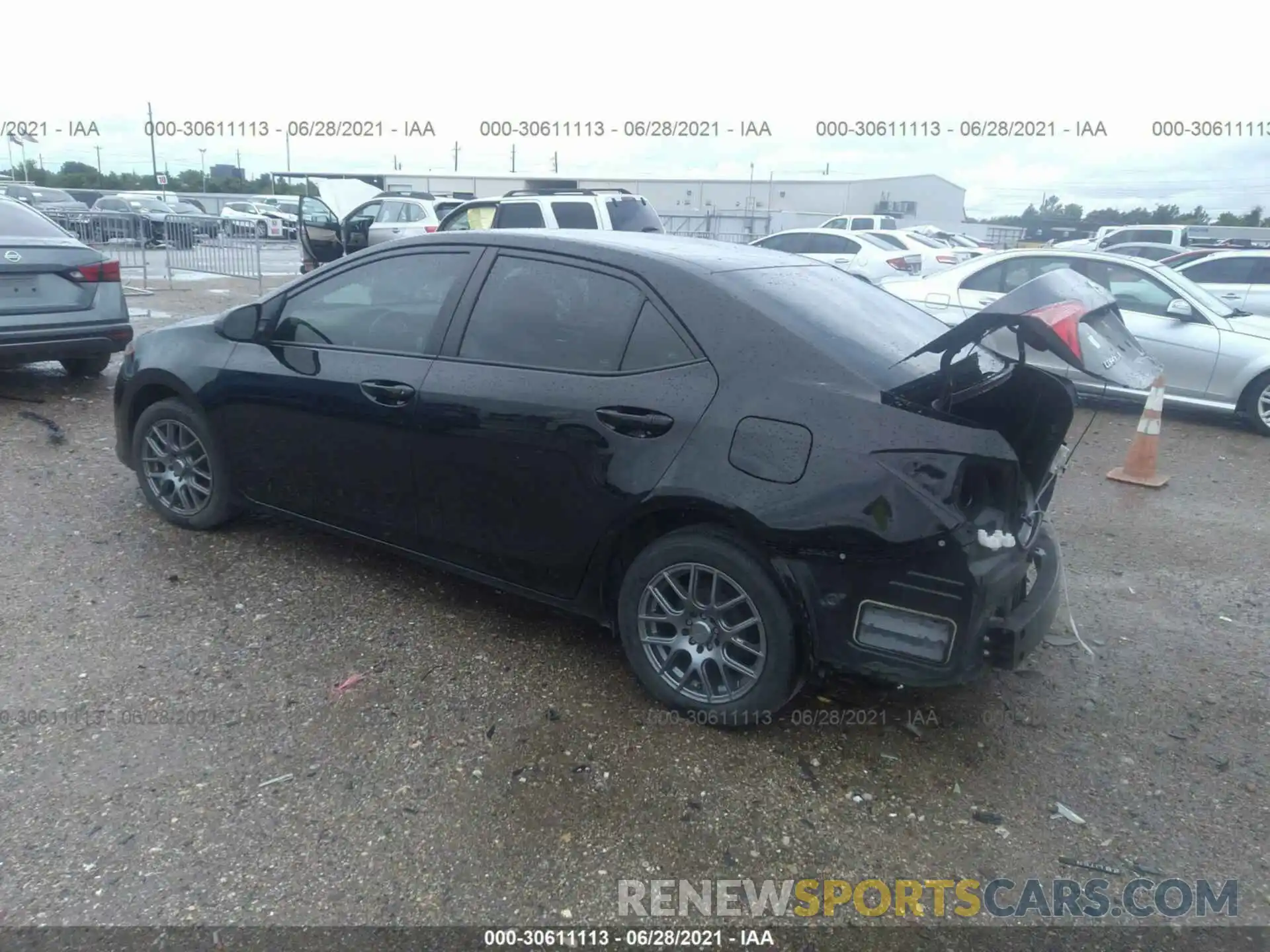 3 Photograph of a damaged car 5YFBURHE8KP925944 TOYOTA COROLLA 2019